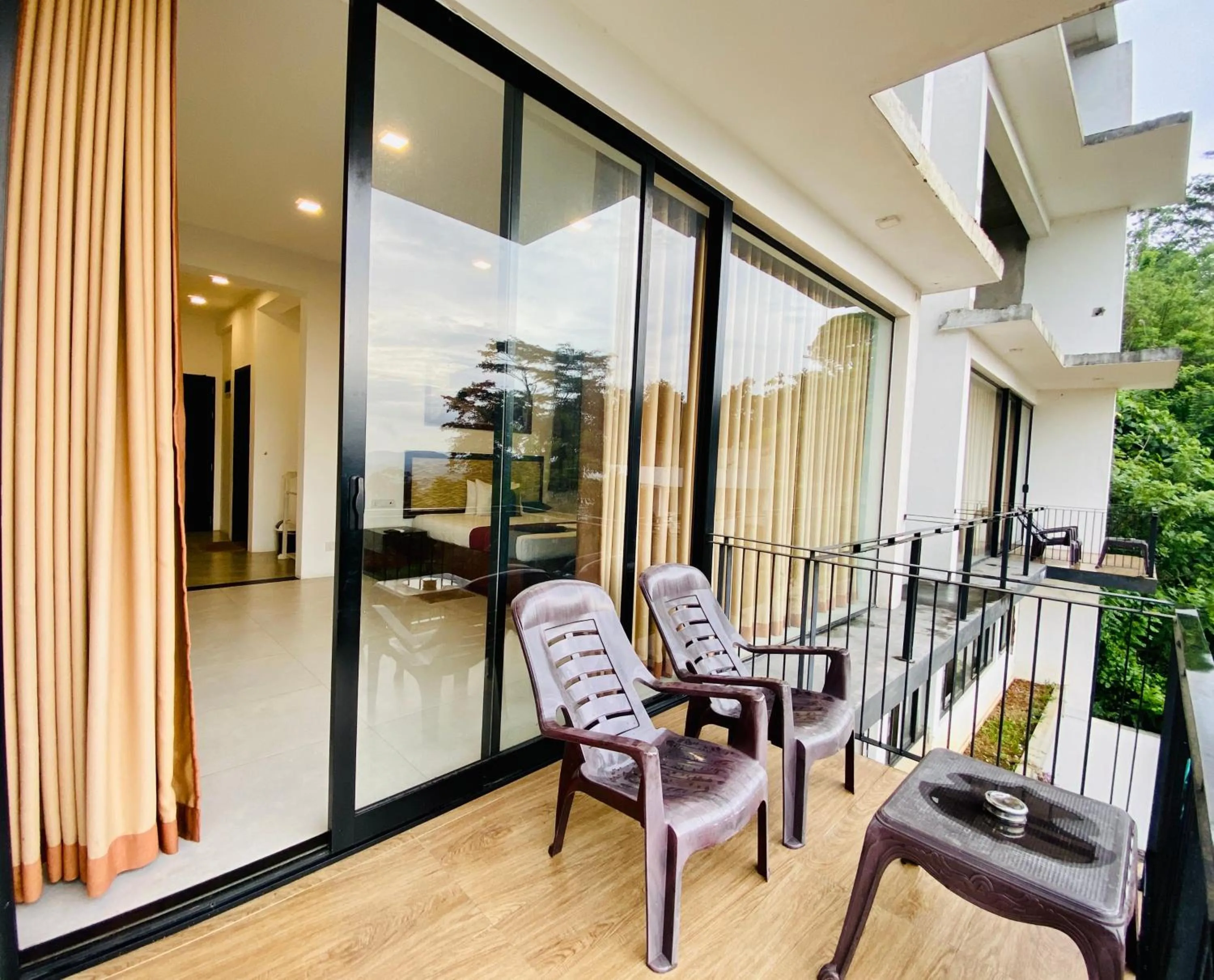 Hotel Kandyan View ''Free pickup from Kandy city''