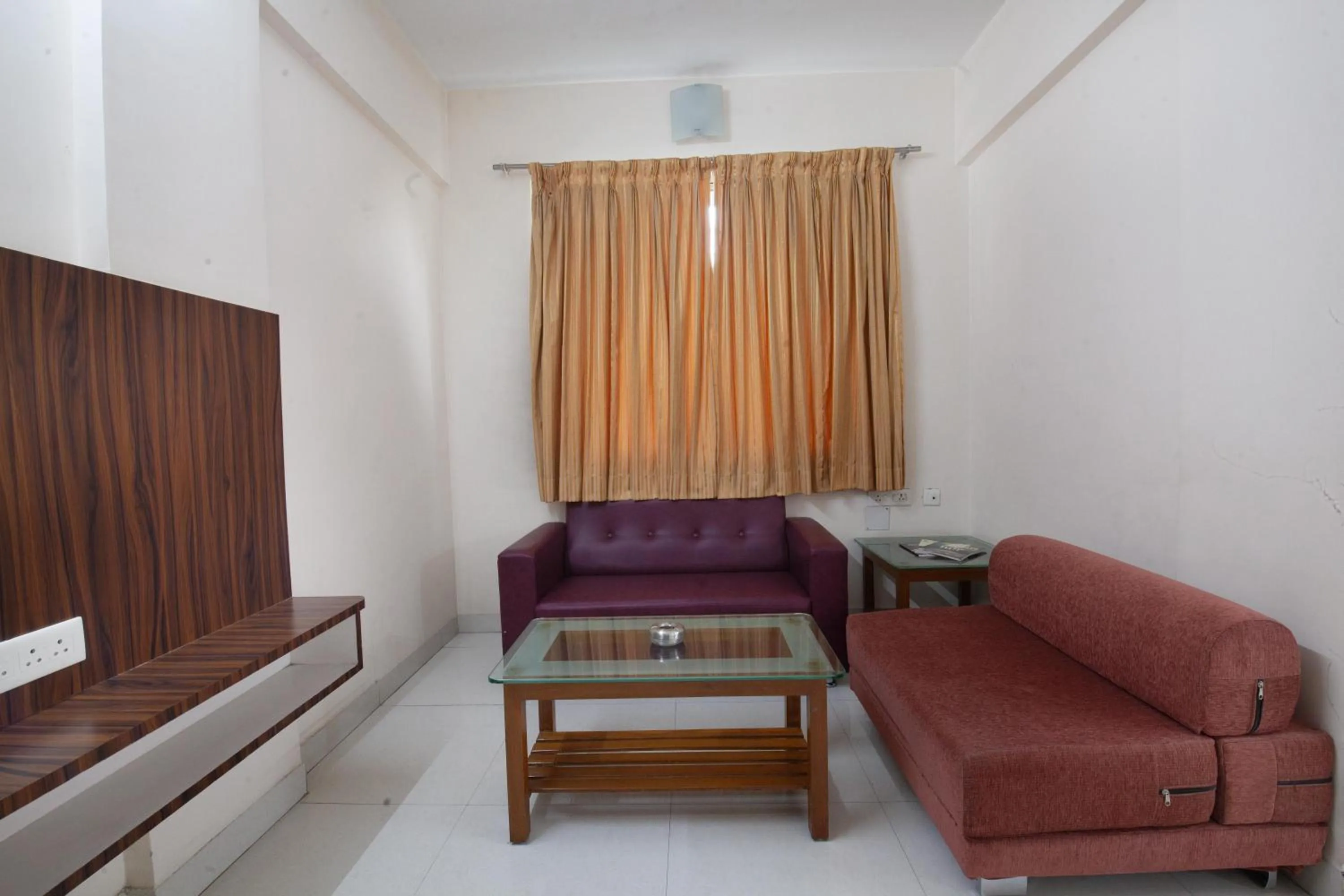 babysiter in Treebo Park View Hadapsar