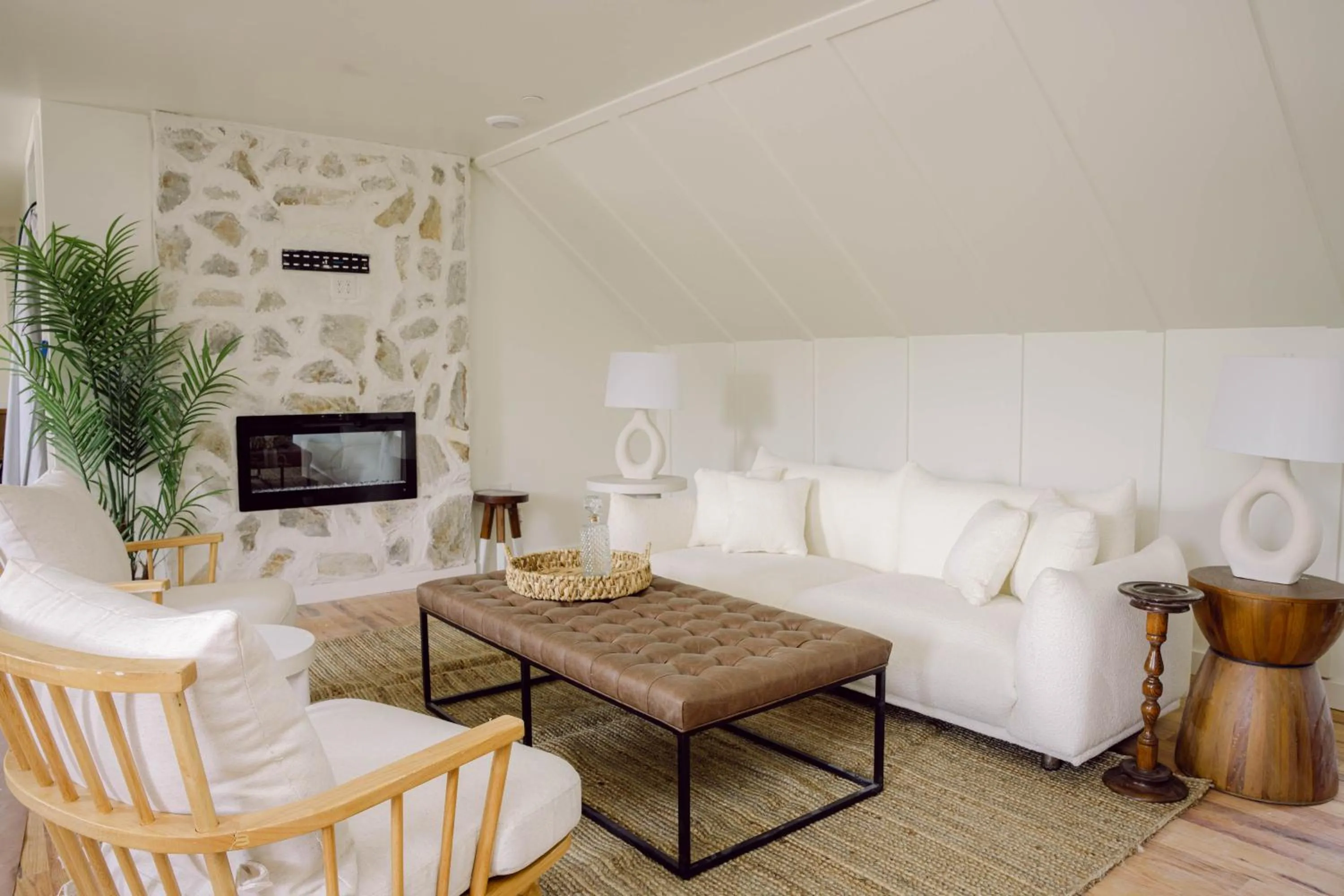 Two-Bedroom Suite in Peri Social House