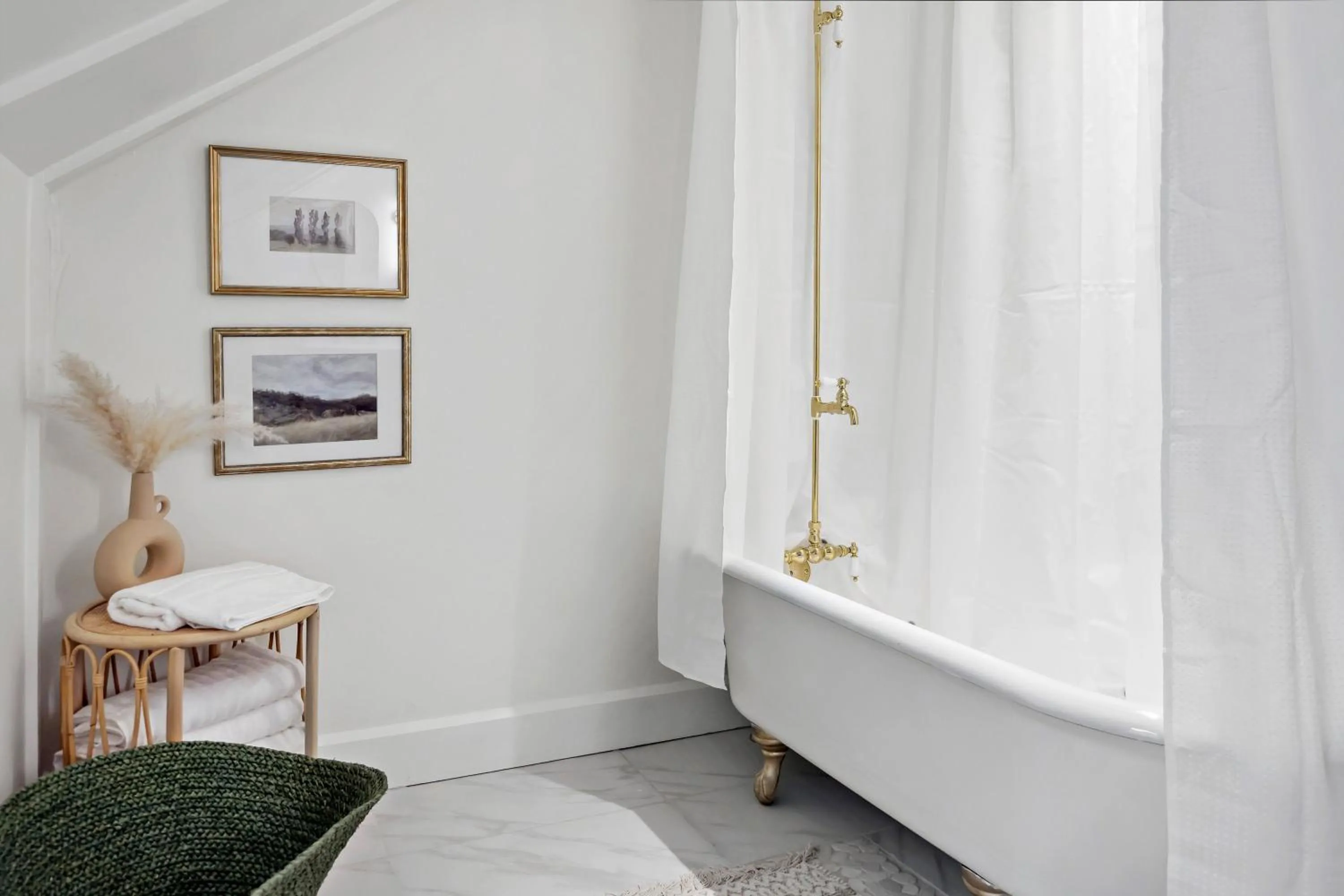 Two-Bedroom Suite in Peri Social House