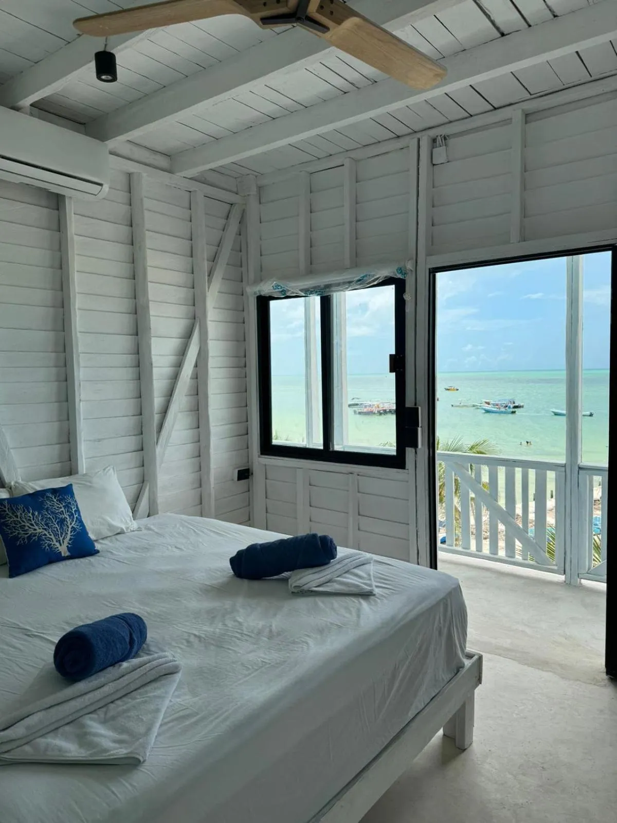 Bed in El Faro Beach Front by ÓOL Hotels