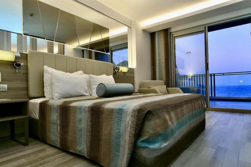 Bedroom in Turunc Premium Hotel