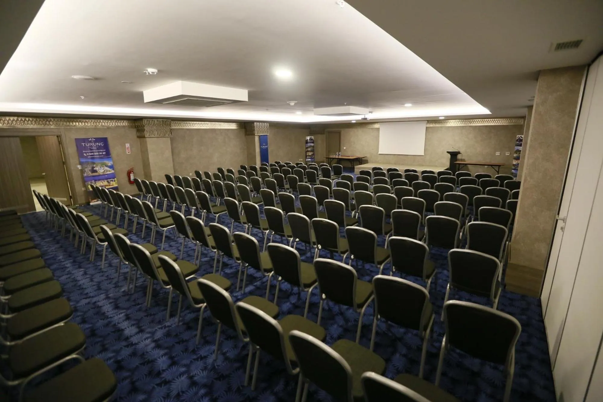 Living room in Turunc Premium Hotel