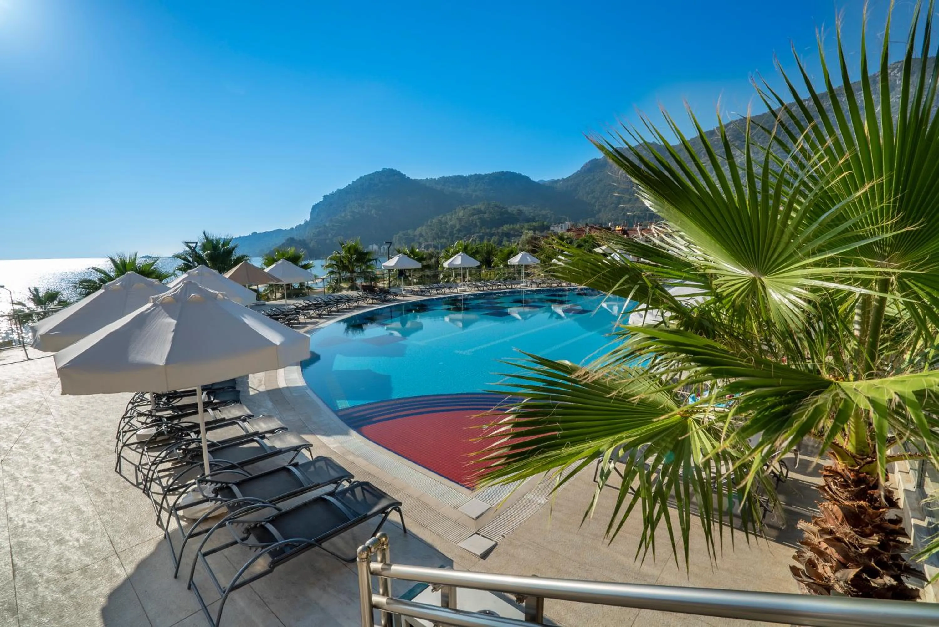 Pool view in Turunc Premium Hotel