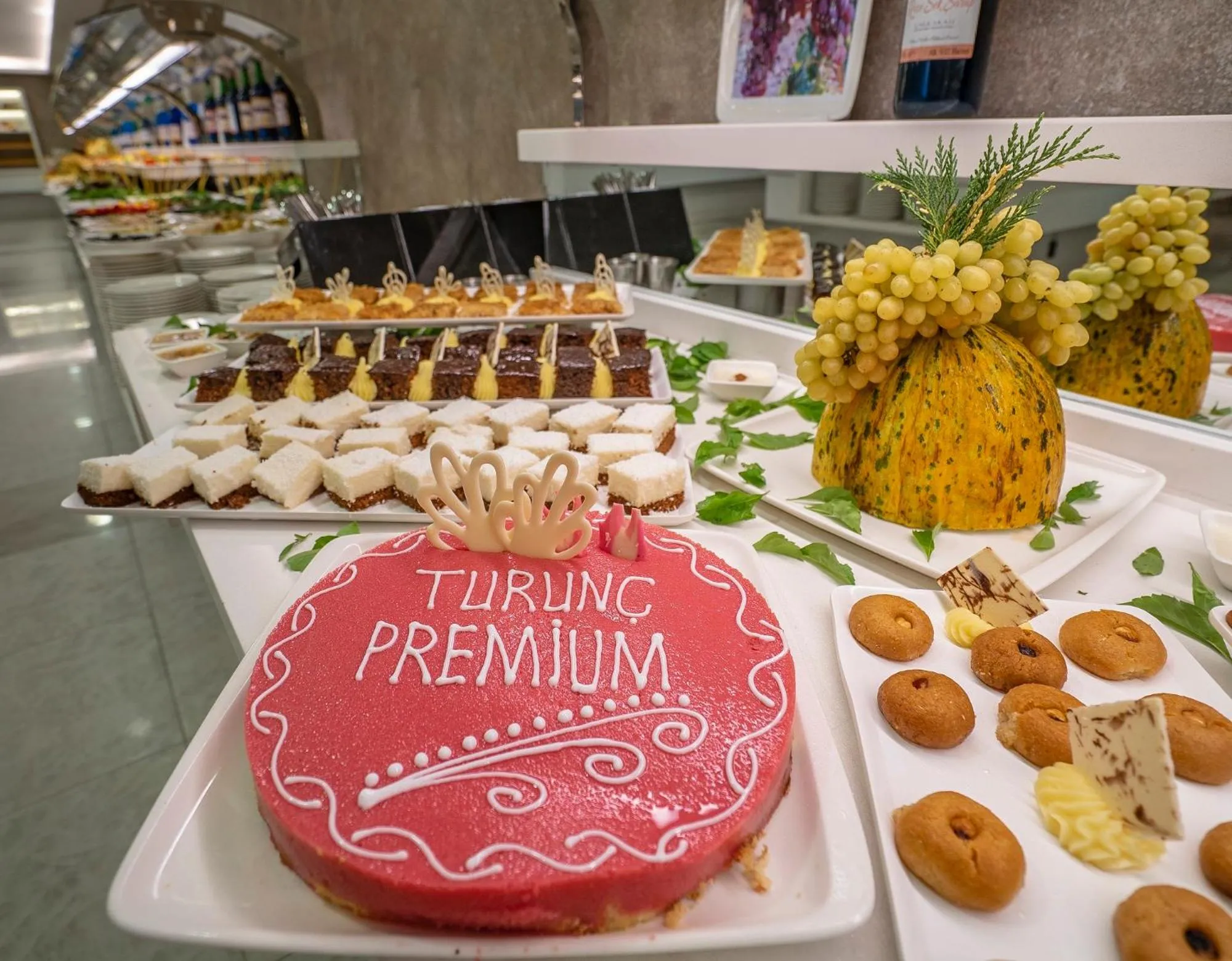 Food in Turunc Premium Hotel