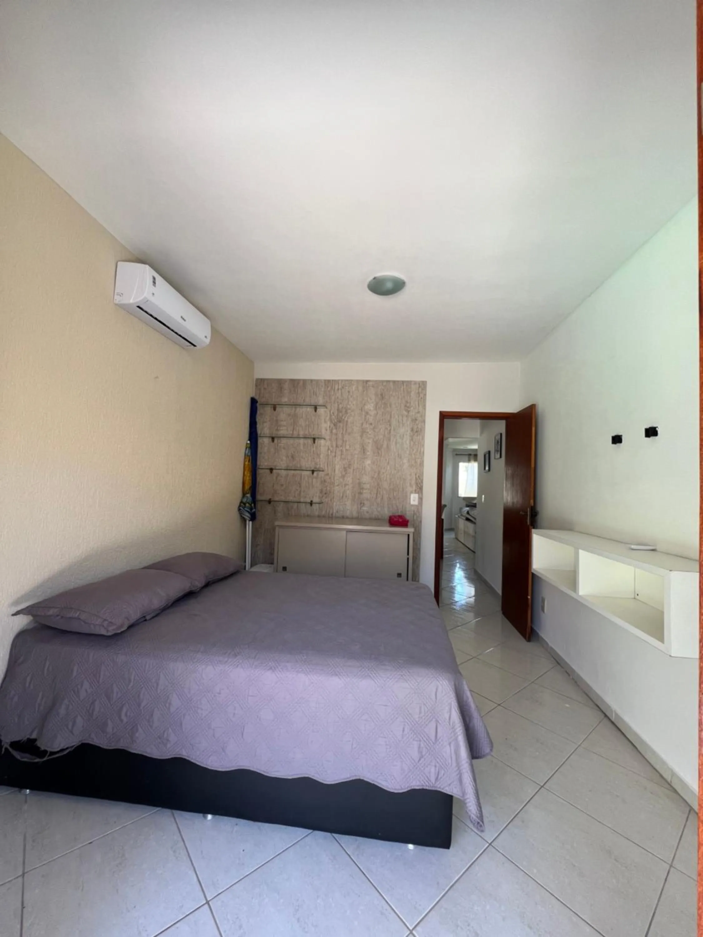 Bed in Casa com piscina, churrasqueira e ar condicionado em condomínio