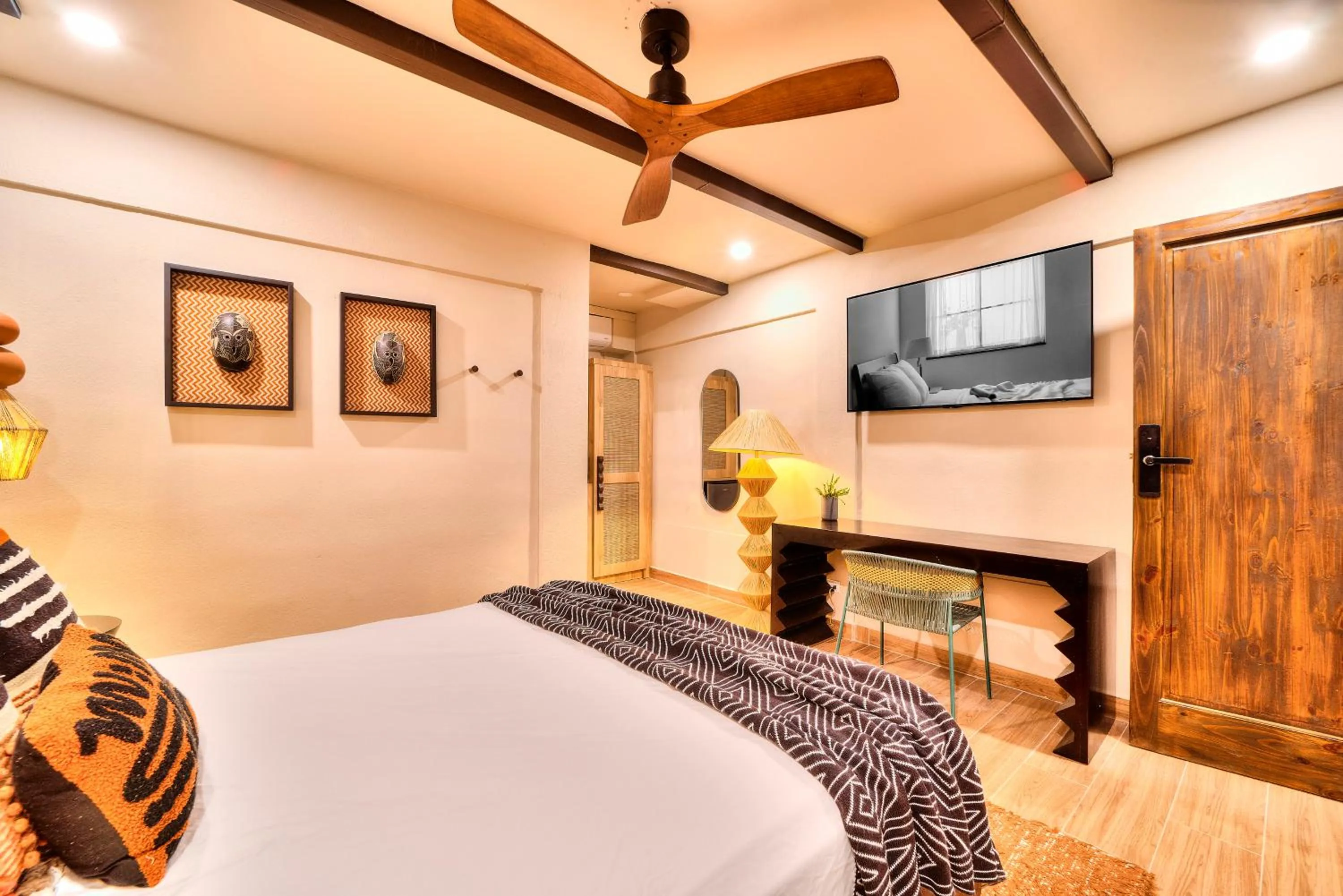 Bedroom, Bed in Conga Boutique Hotel