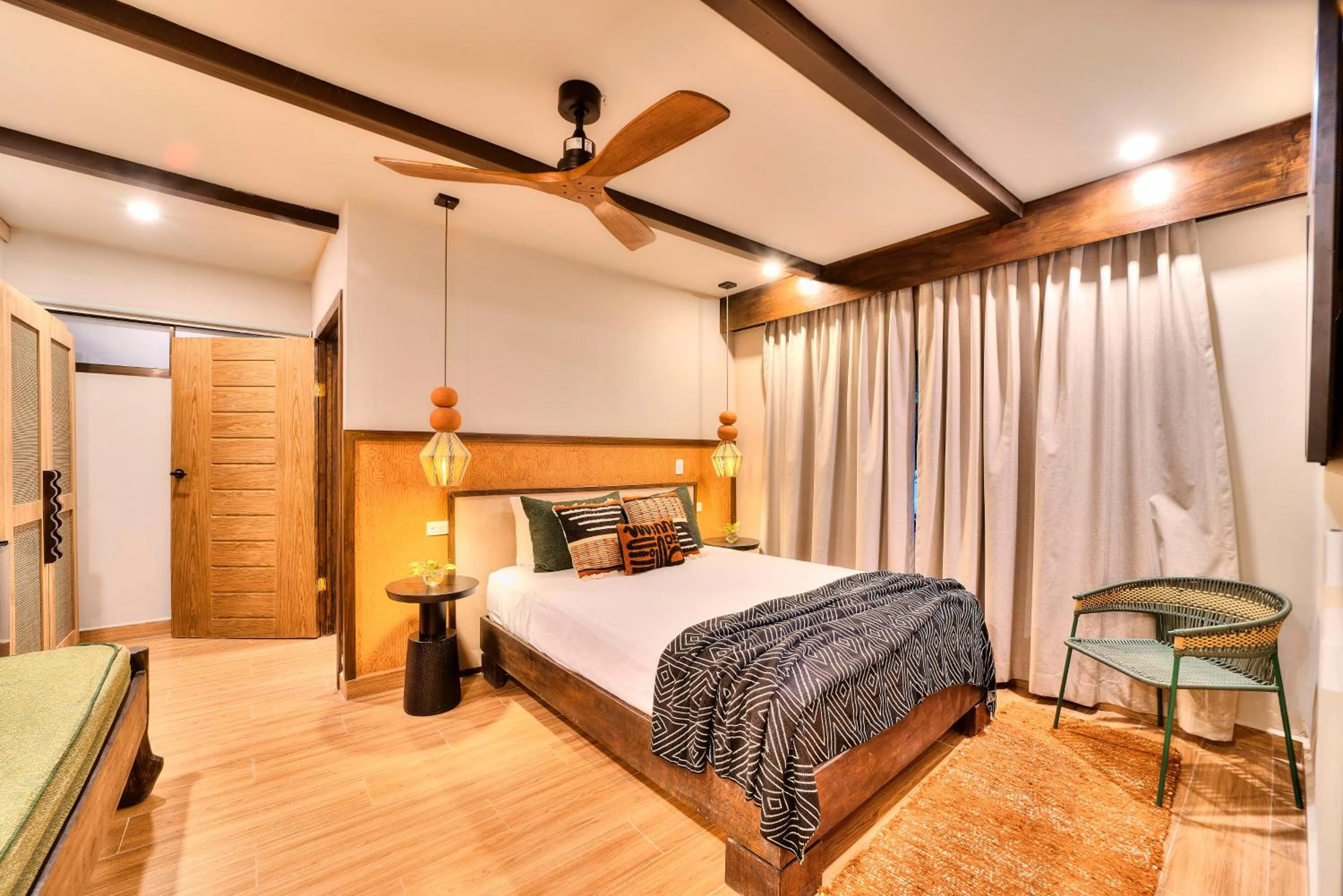 Bedroom, Bed in Conga Boutique Hotel