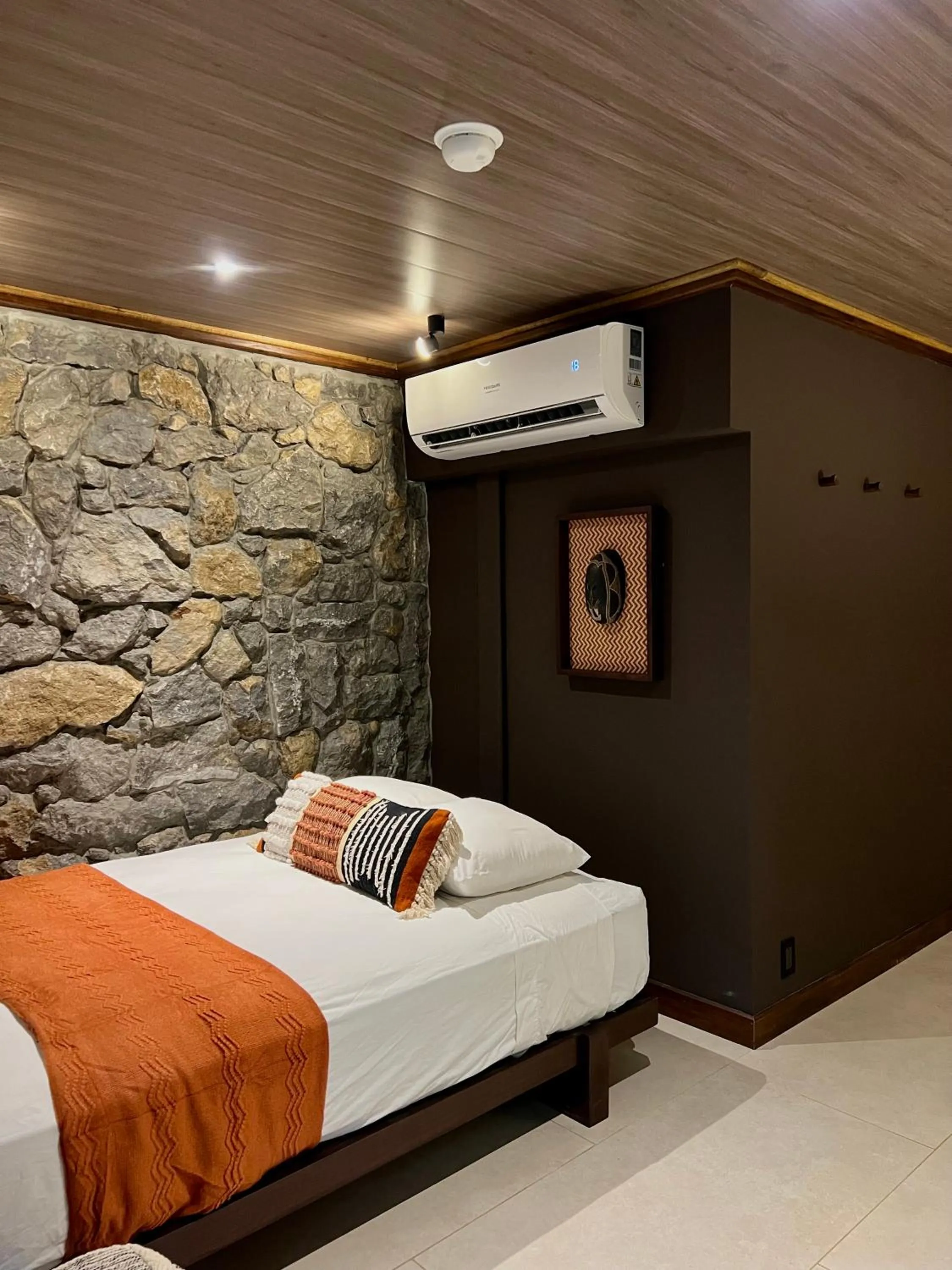 Bedroom, Bed in Conga Boutique Hotel