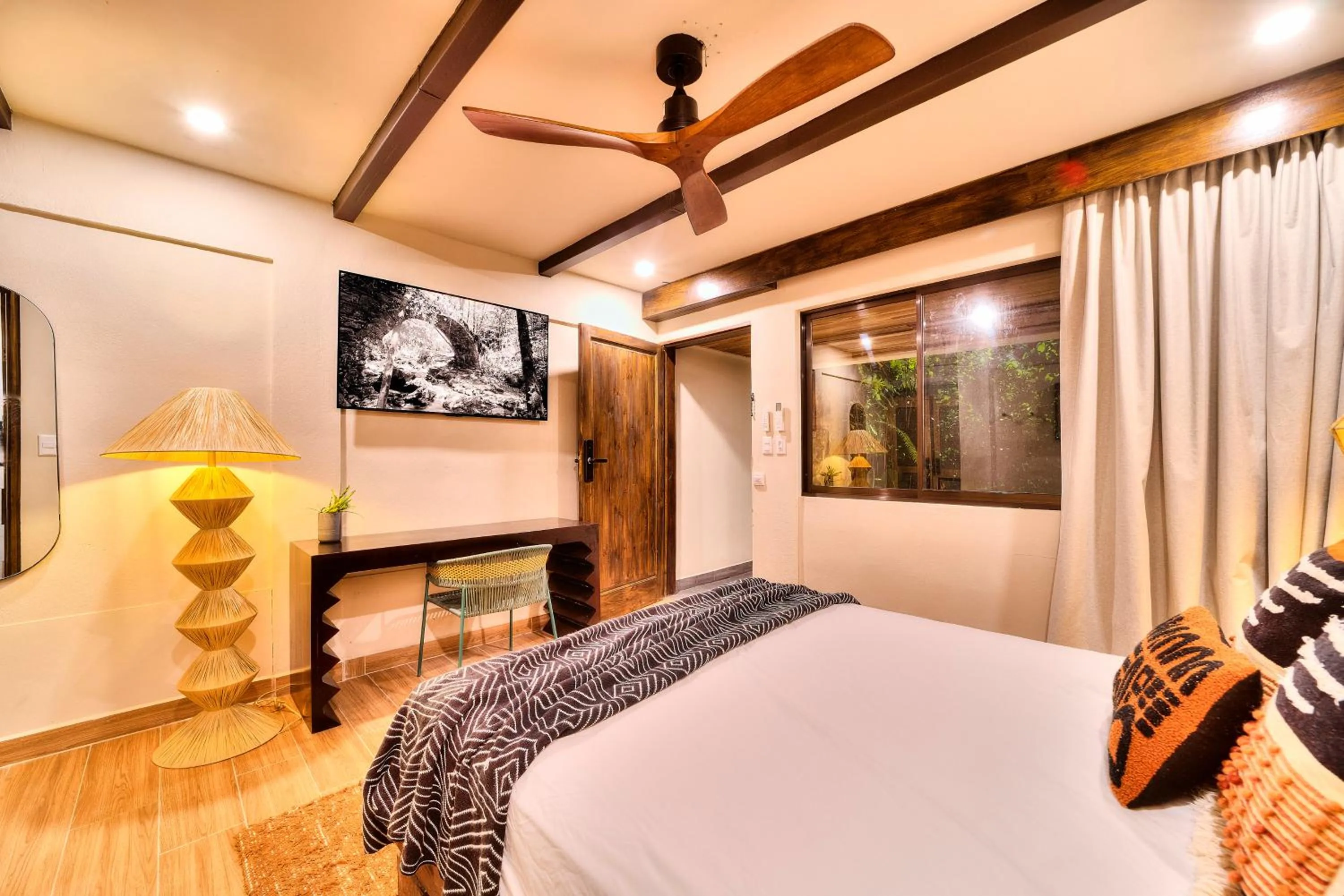 Bedroom, Bed in Conga Boutique Hotel