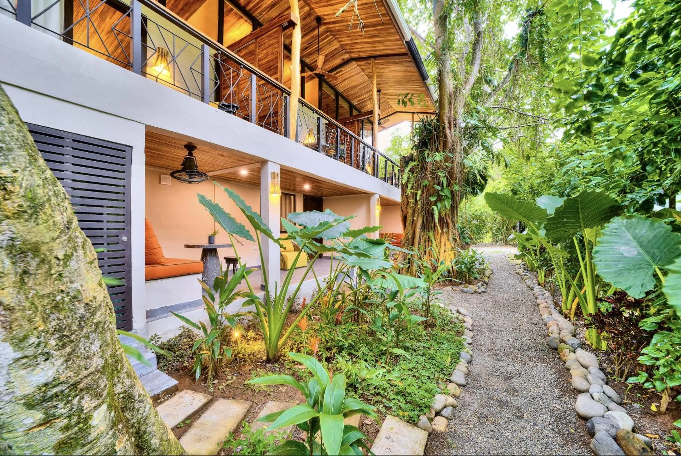 Spring in Conga Boutique Hotel