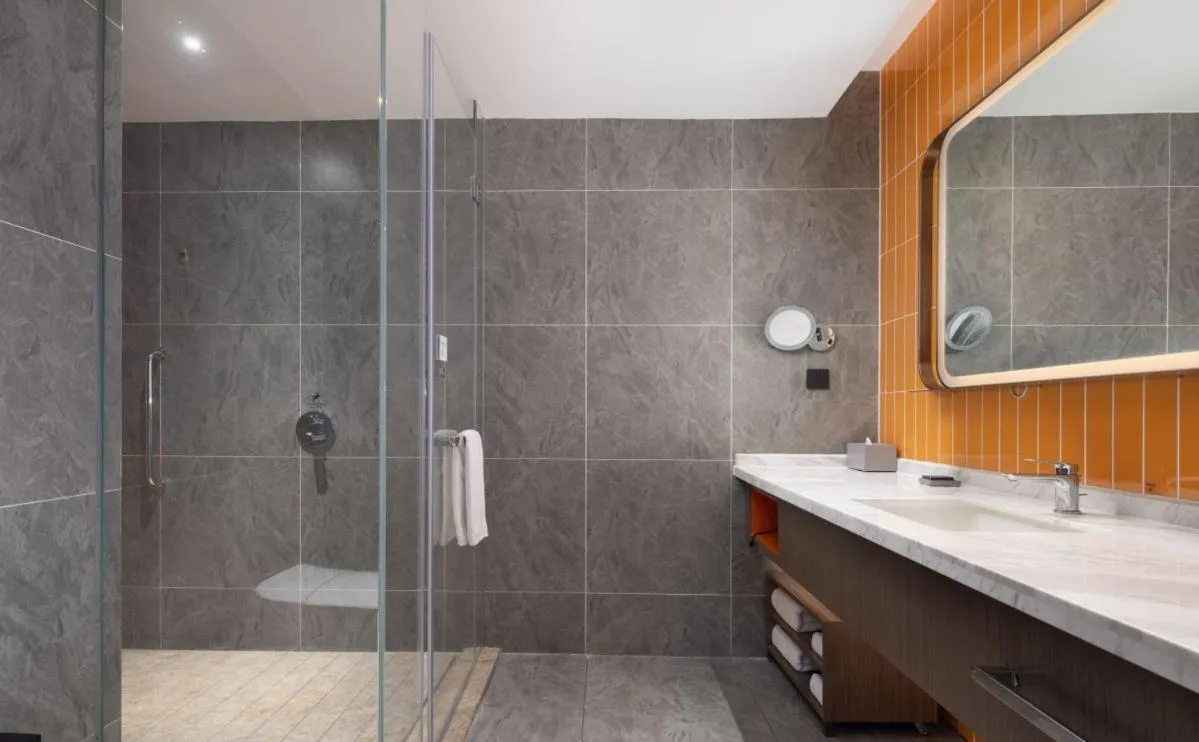 Toilet in Home2 by Hilton Chongqing Wushan