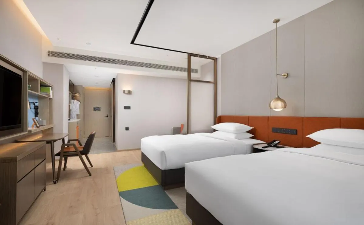 Photo of the whole room, Bed in Home2 by Hilton Chongqing Wushan
