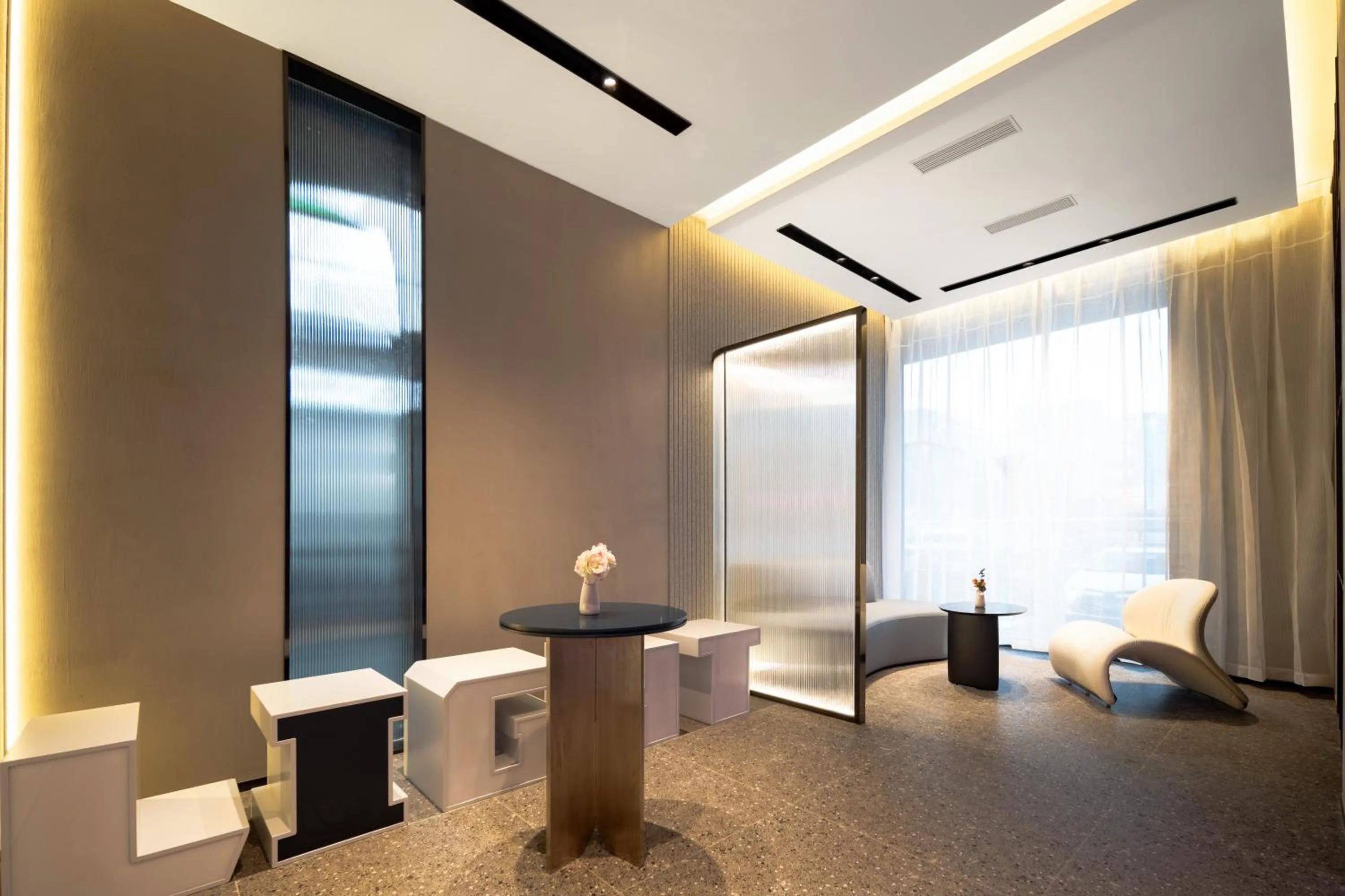 Atour Light Hotel Shenyang Yuhong Plaza Metro Station