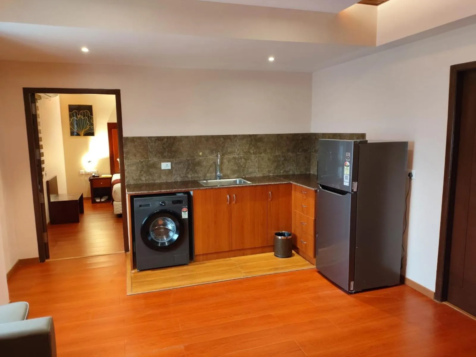Kitchen or kitchenette in Park Avenue Hotel & Apartments Trichy
