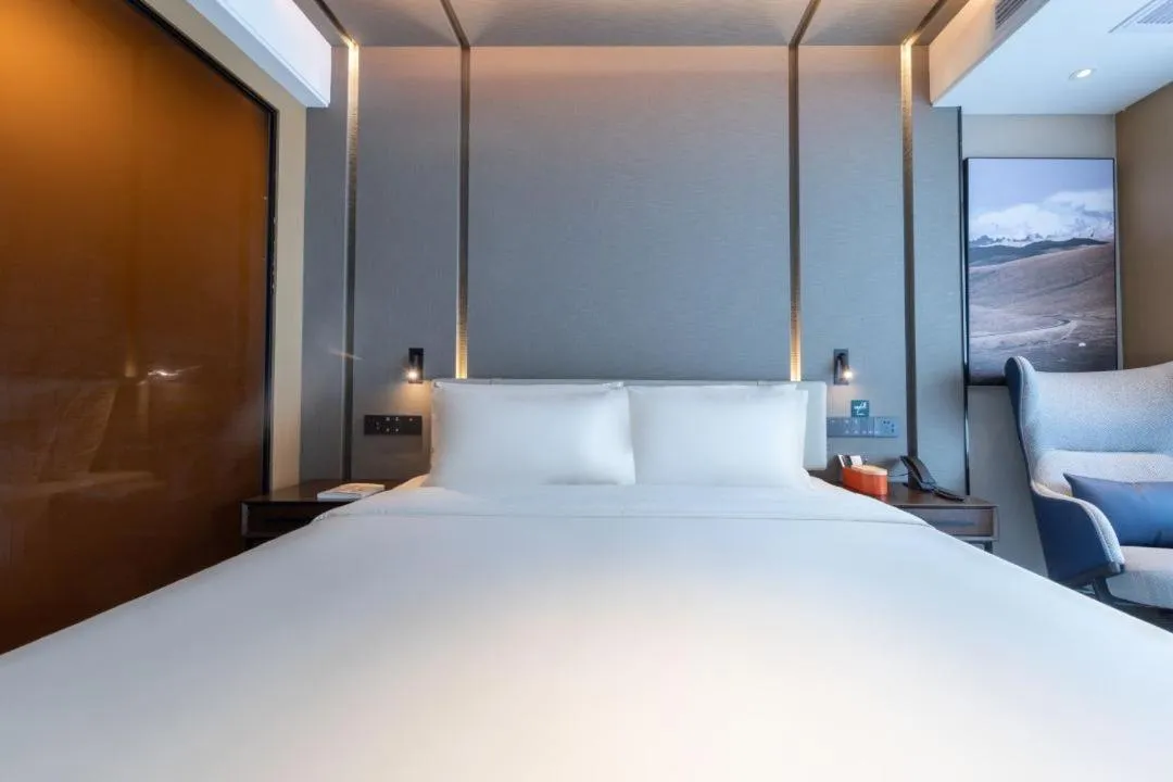 Bed in Atour Hotel Shenzhen Guangming Science City Zhengda City