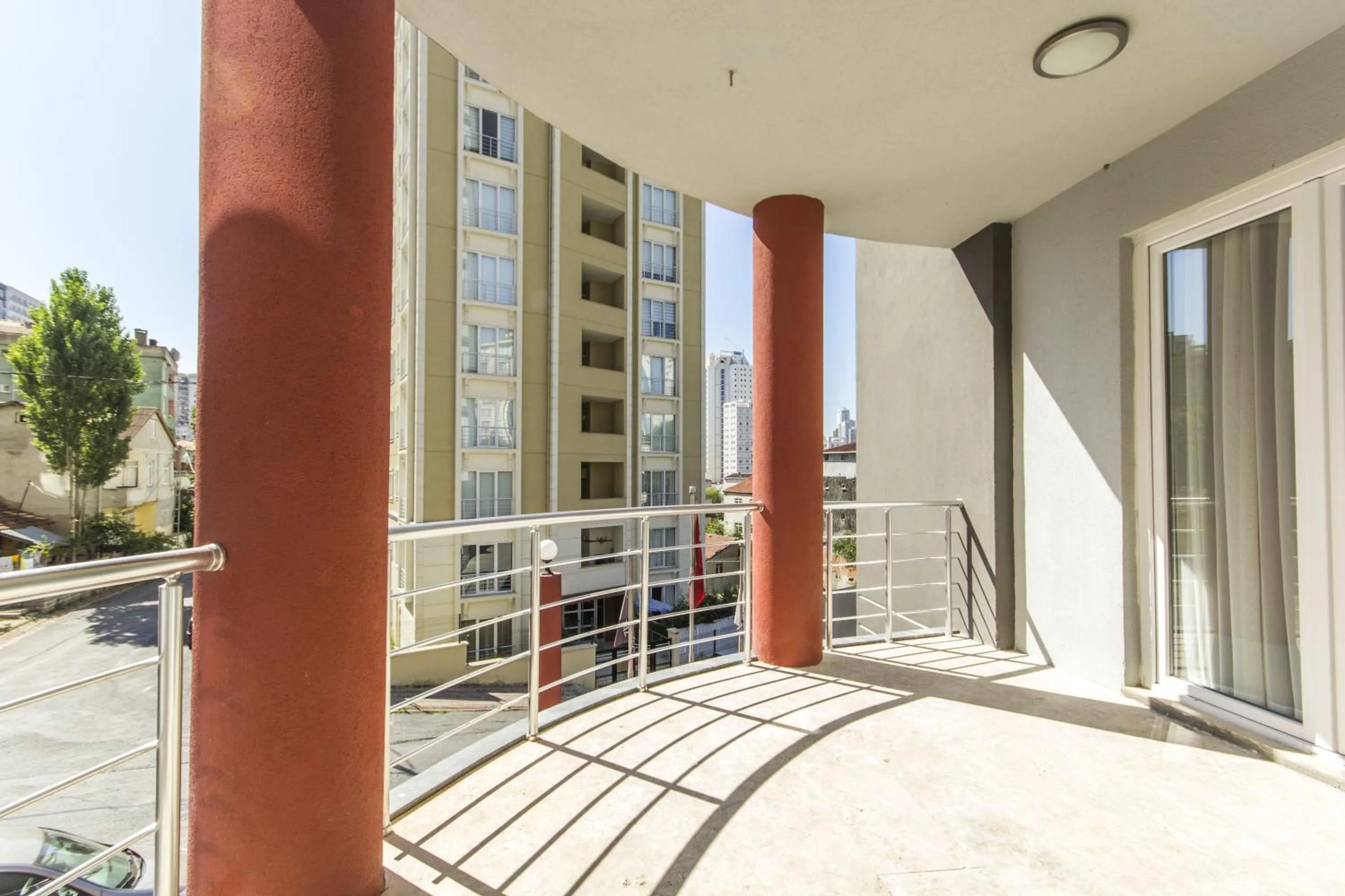 Day in Nish Suites Atasehir