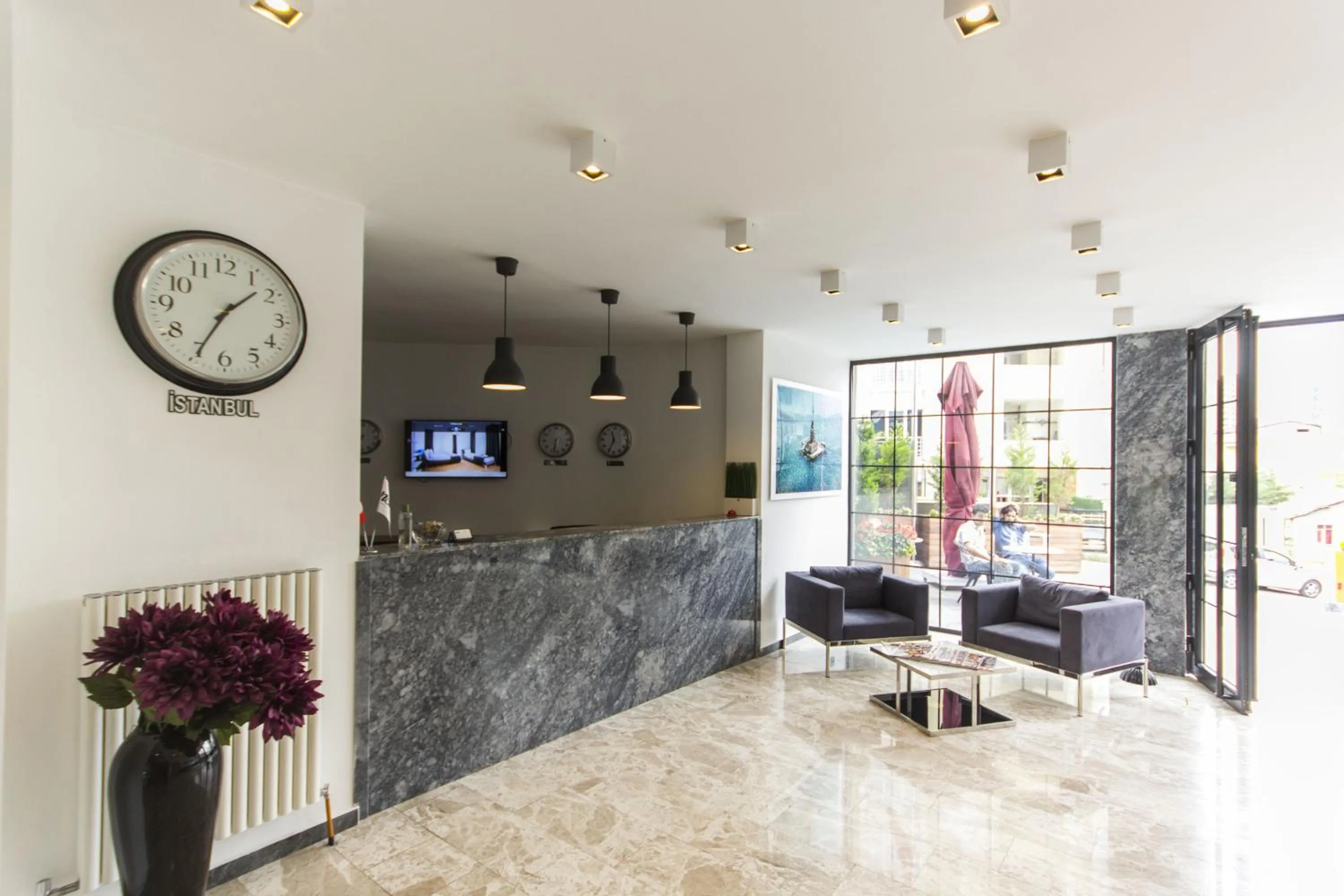 Lobby or reception in Nish Suites Atasehir