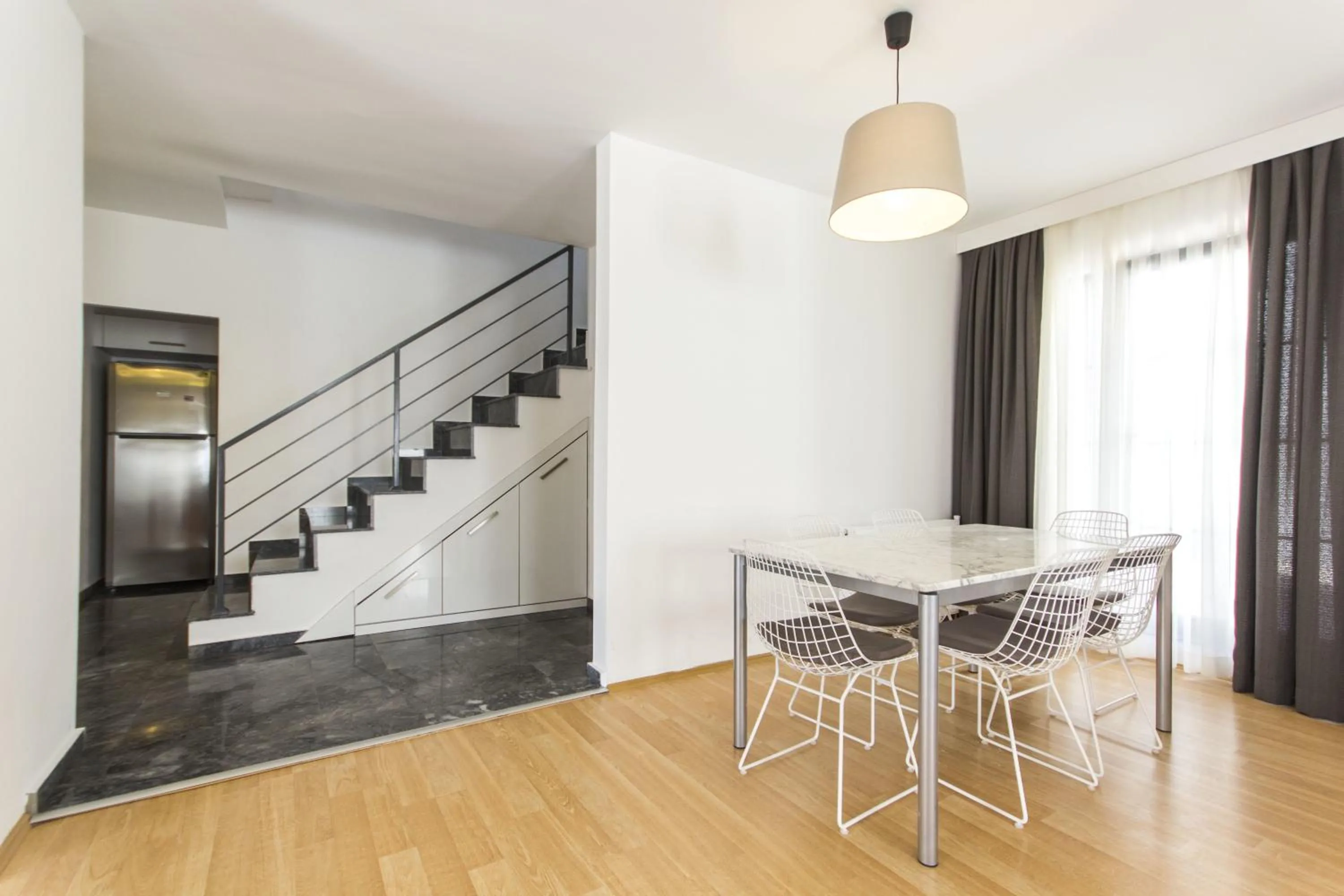 Seating area in Nish Suites Atasehir