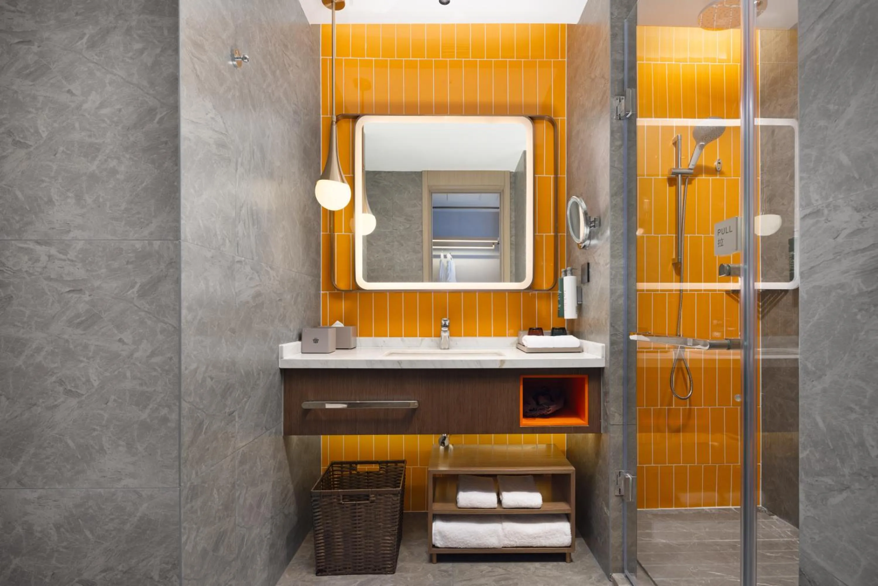 Home2 Suite by Hilton Jingjiang Binjiang New Town