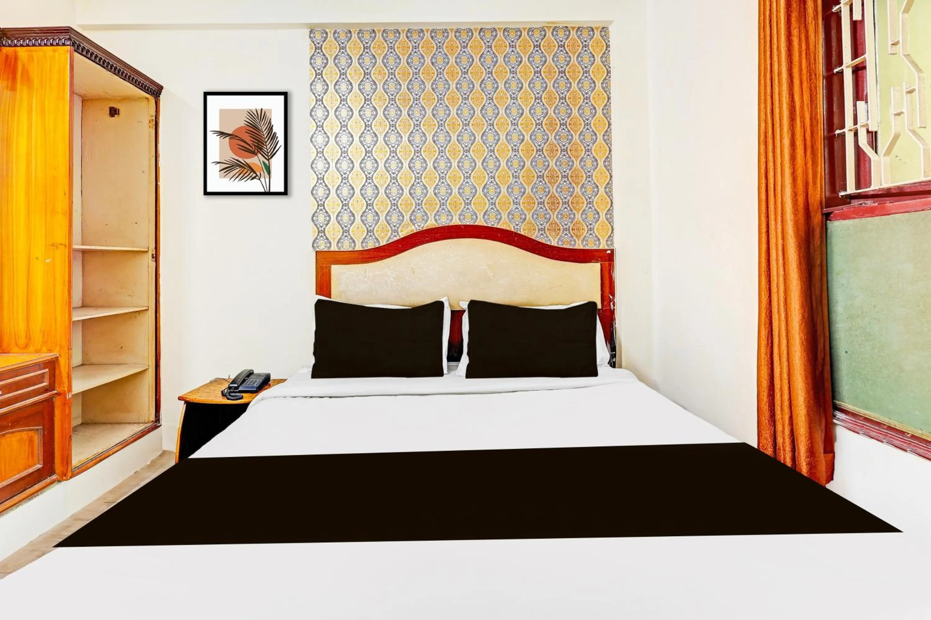 Bedroom, Bed in Super Hotel O Besant Road