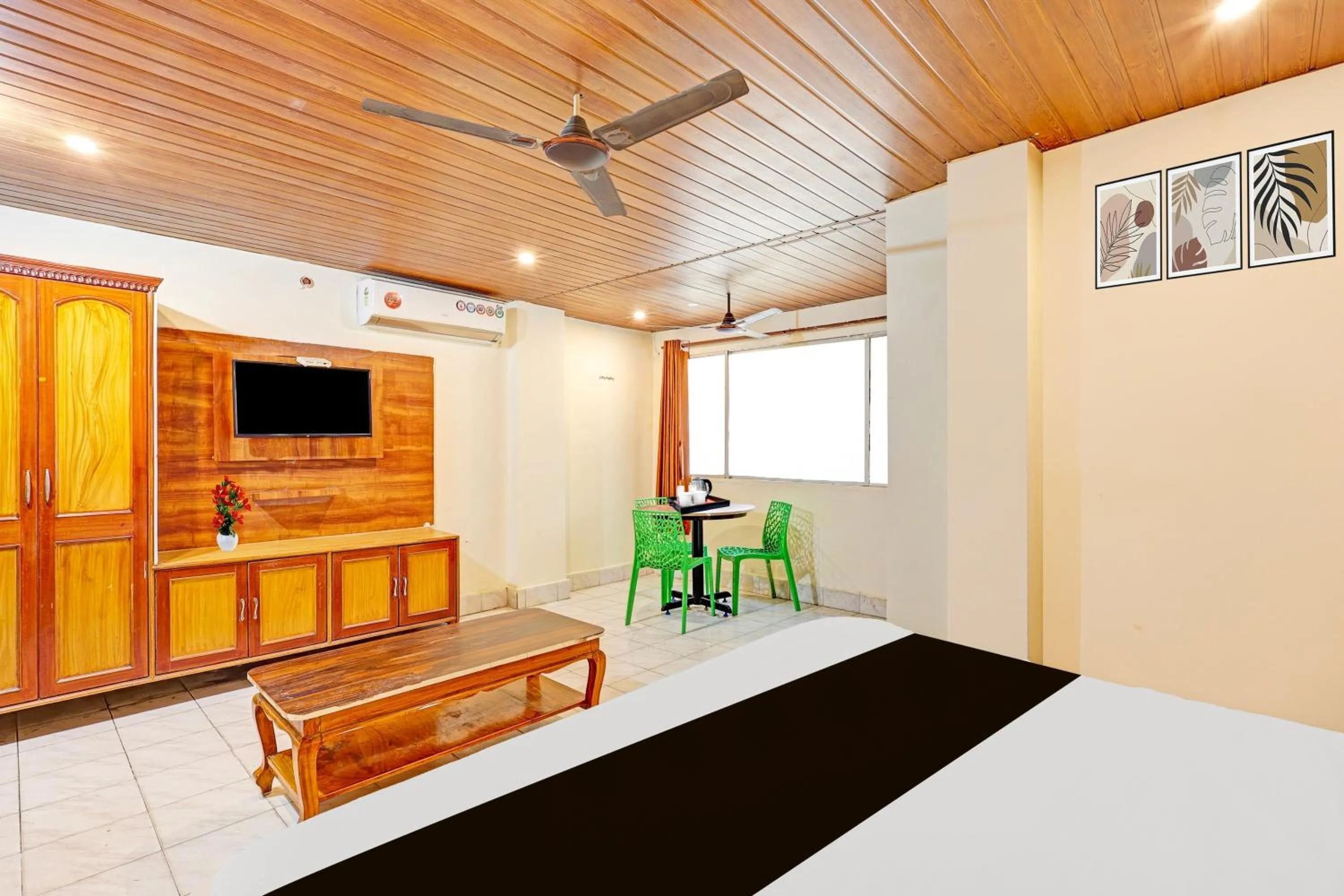 Bedroom in Super Hotel O Besant Road