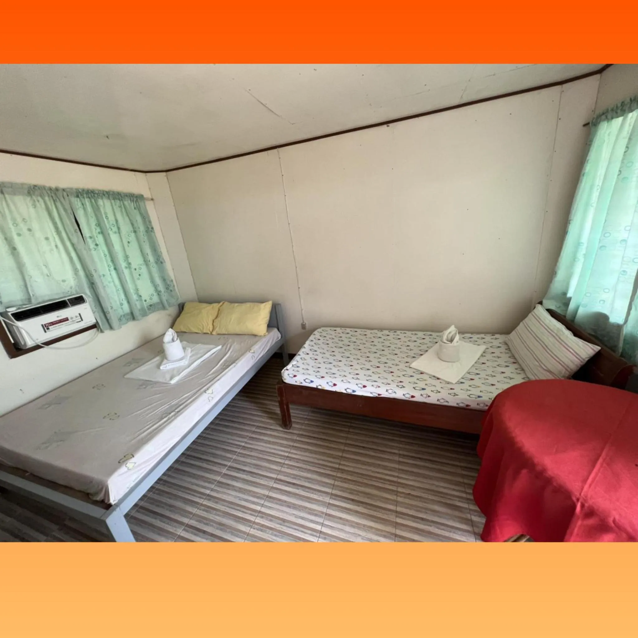 Photo of the whole room, Bed in Floresitas Beach Resort