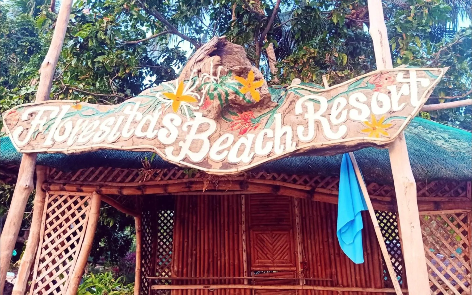 Day in Floresitas Beach Resort