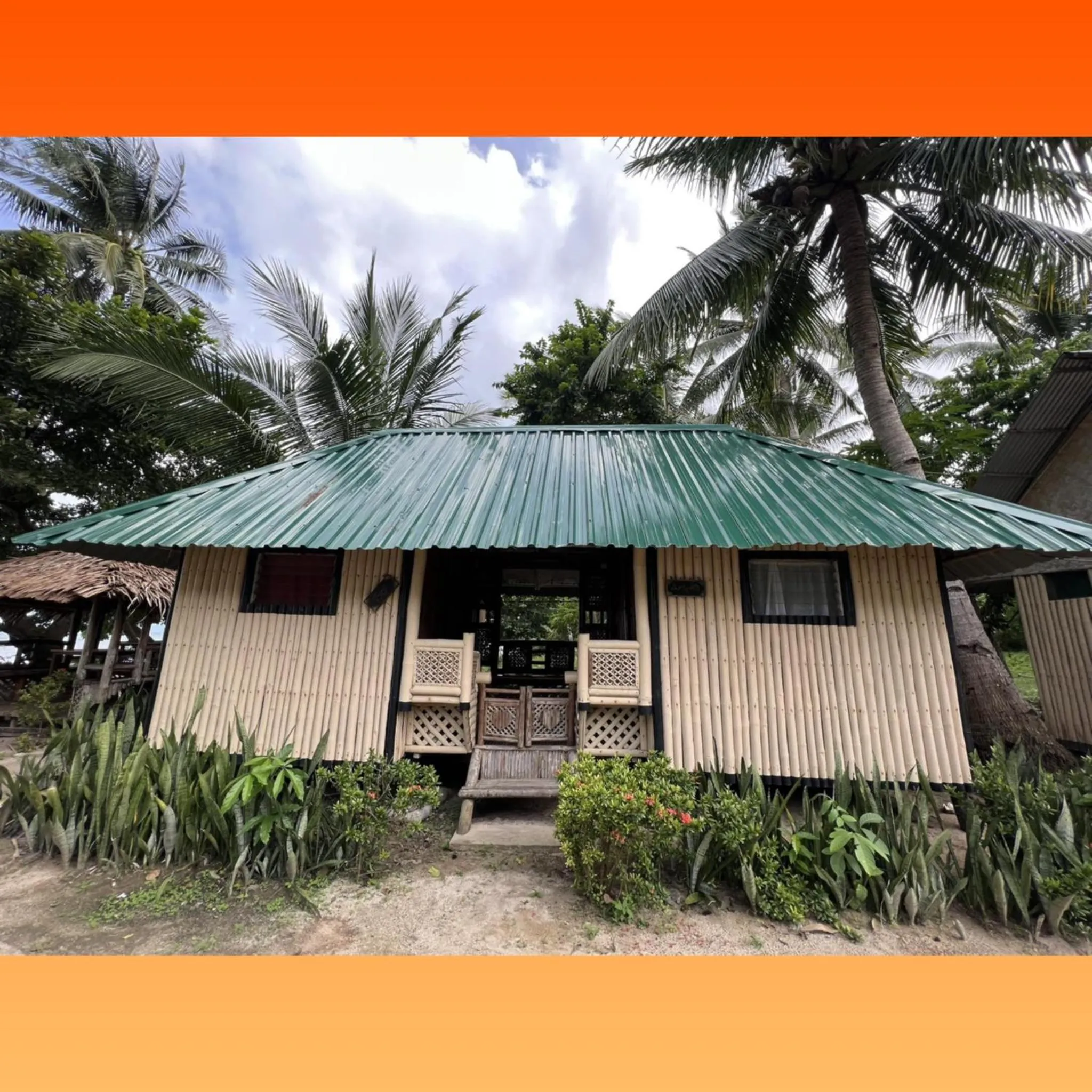 Property building in Floresitas Beach Resort