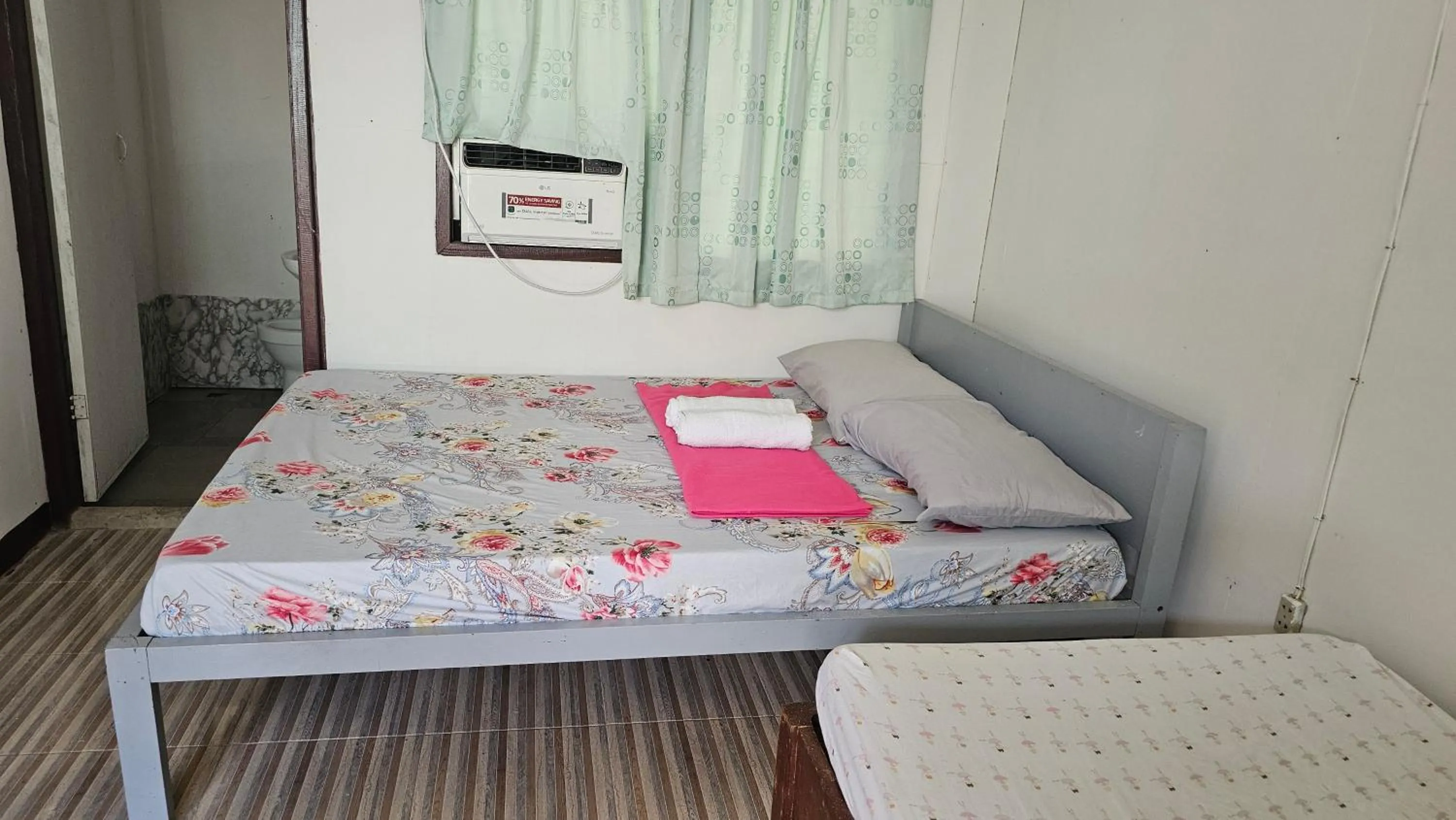 Bed in Floresitas Beach Resort