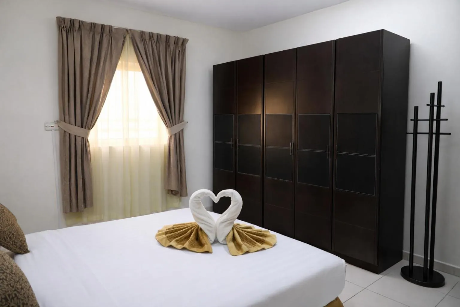 Bedroom, Bed in Binayat Hama Serviced Apartments