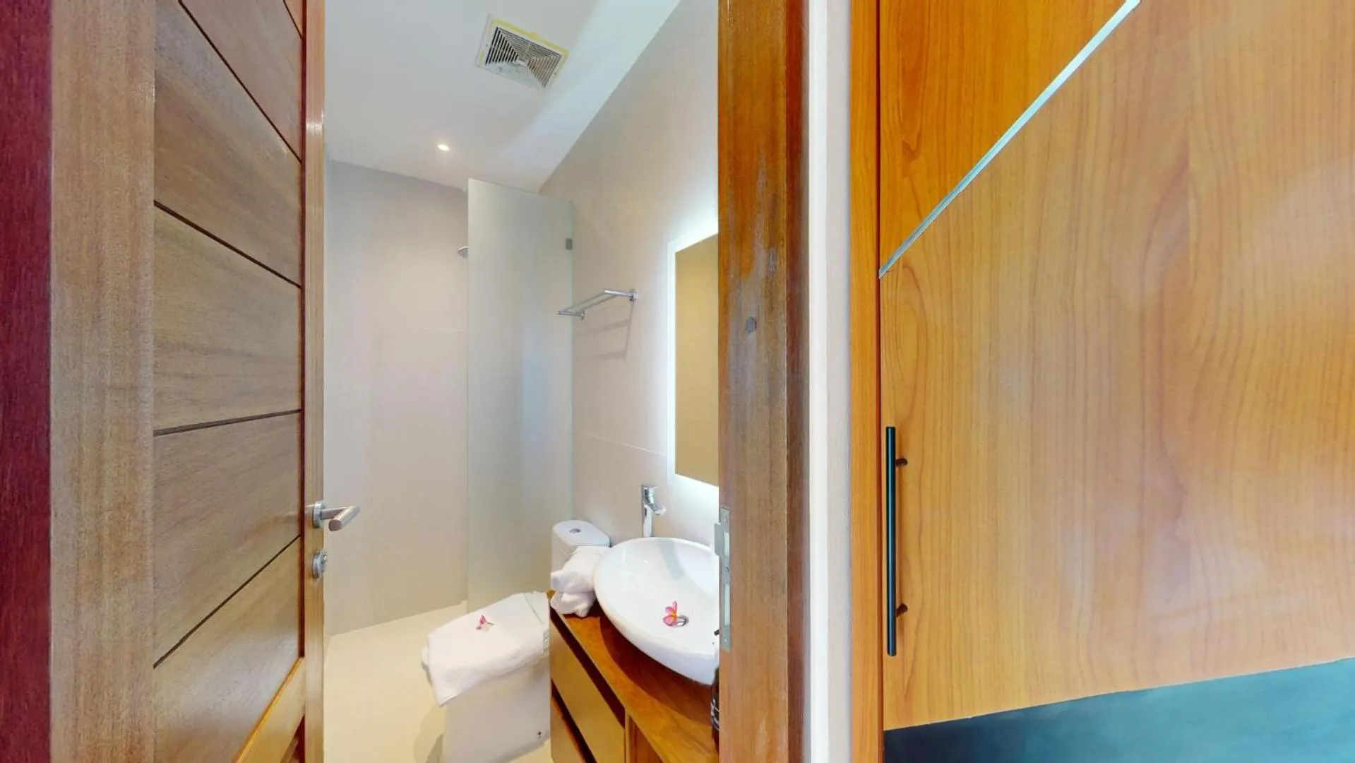 Shower in Segara Seaside Resort