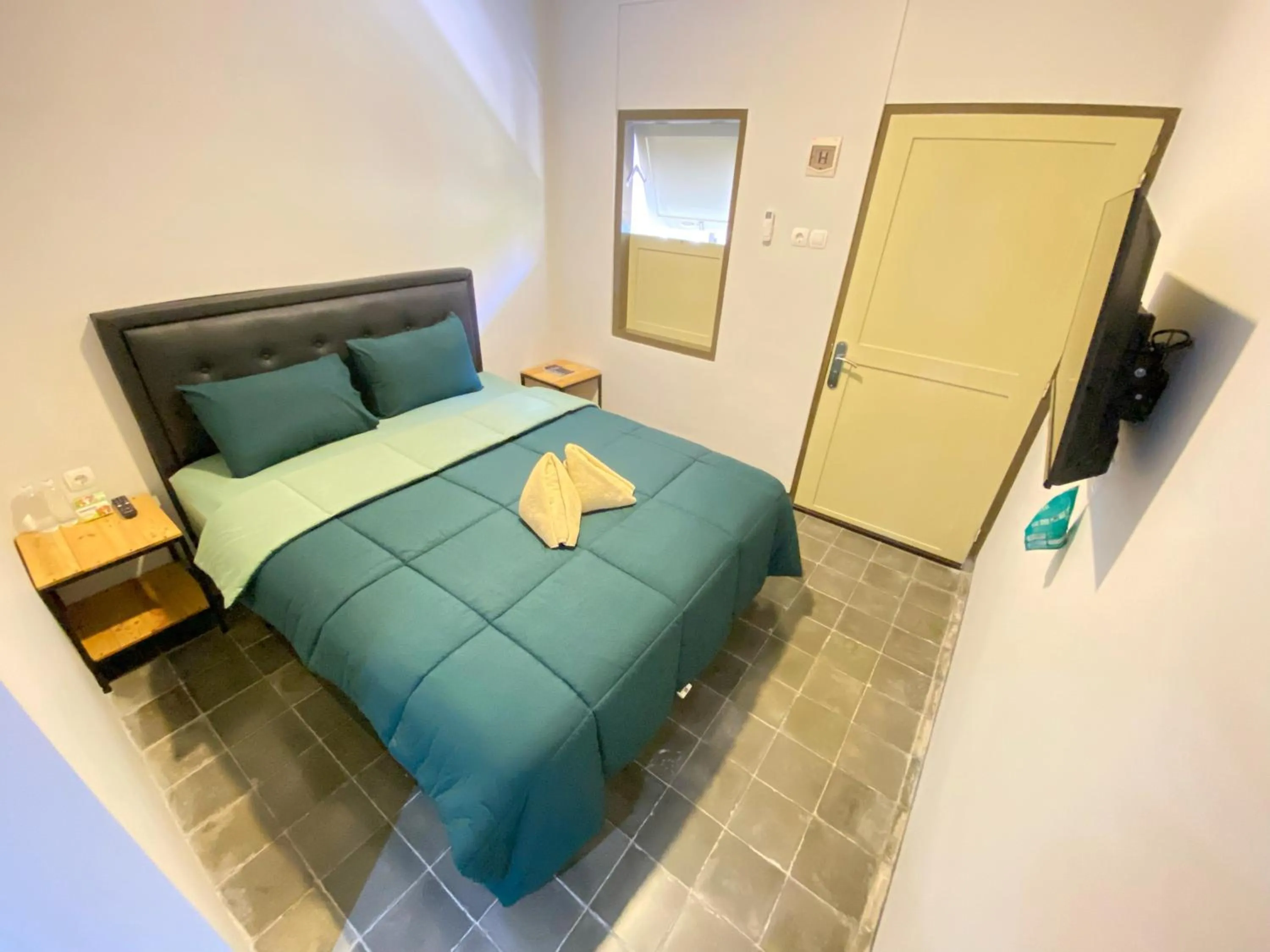 Bed in Petik Merah Beo