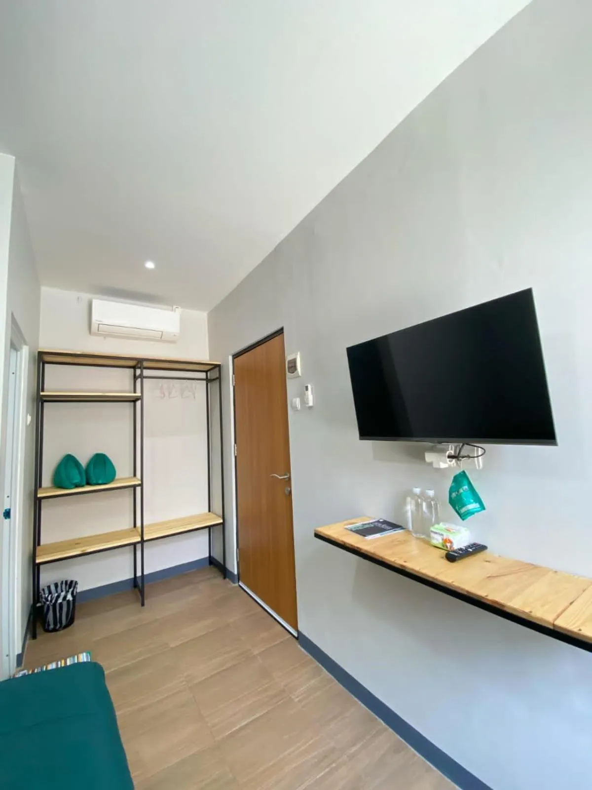 Photo of the whole room, Bed in Petik Merah Beo