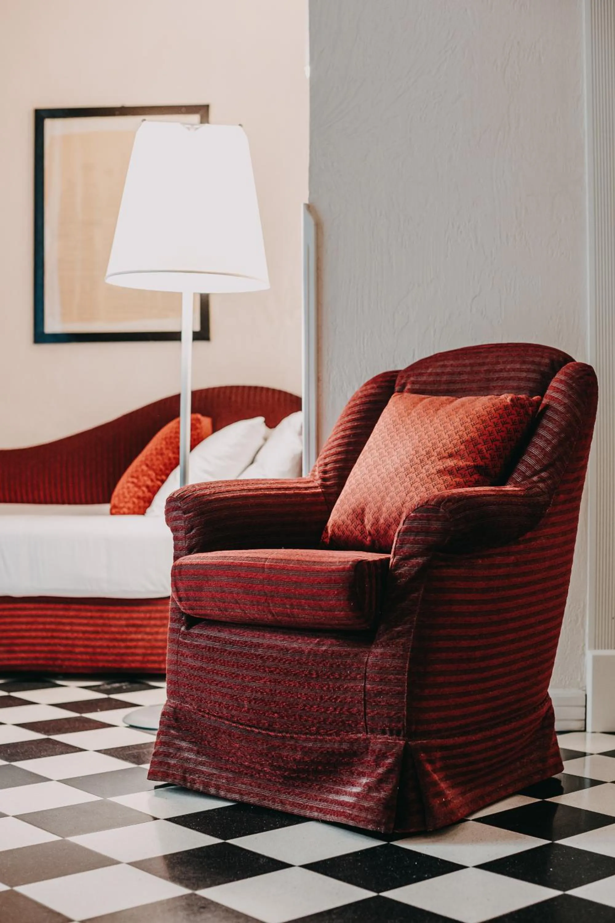 Decorative detail, Bed in Costantinopoli 104