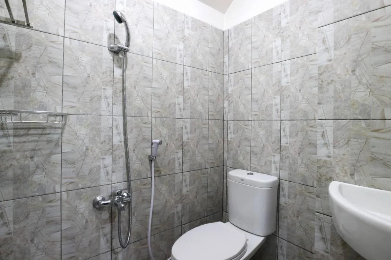 Saloka Guest House & Residence