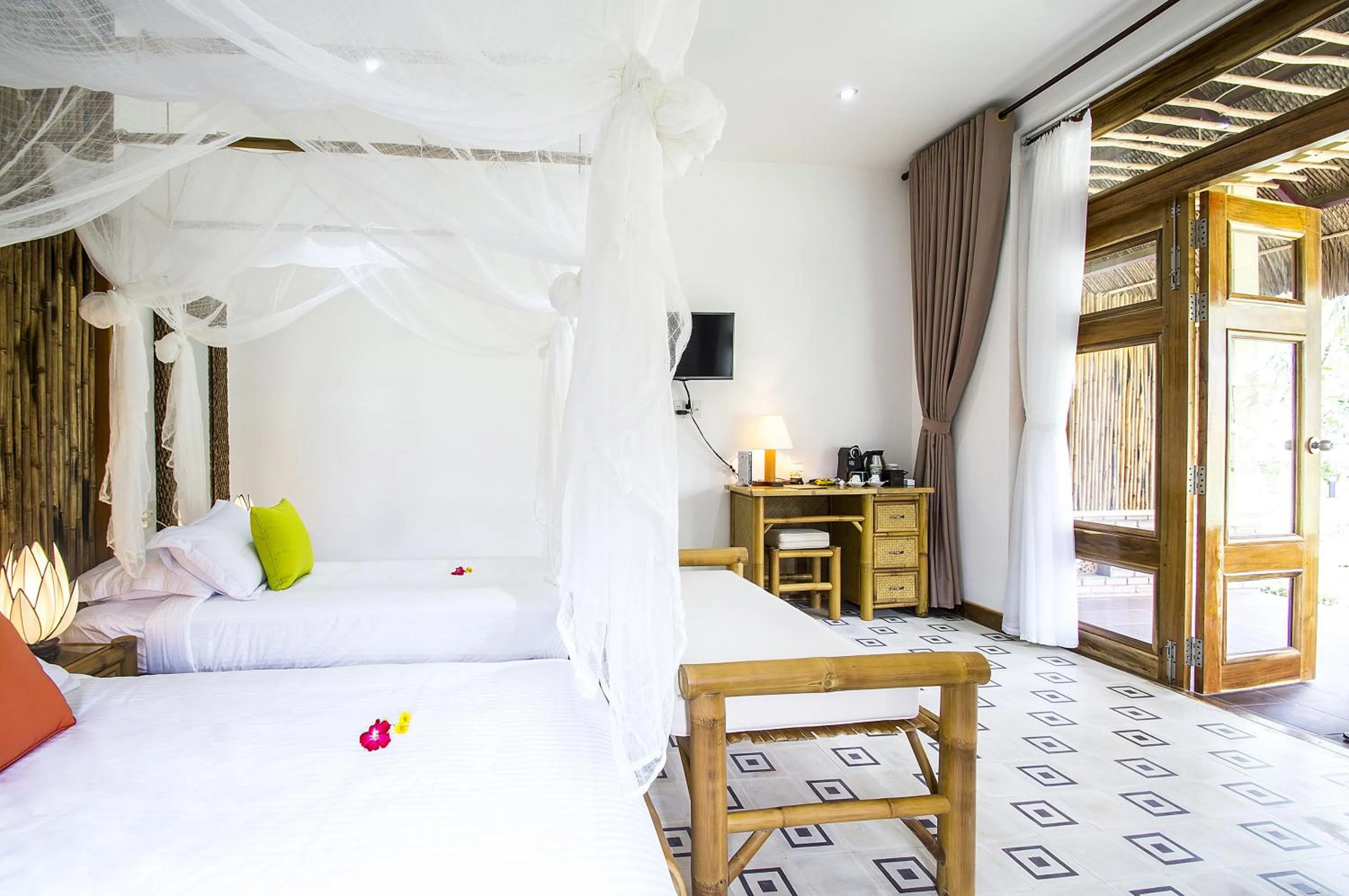 Bed in The Island Lodge