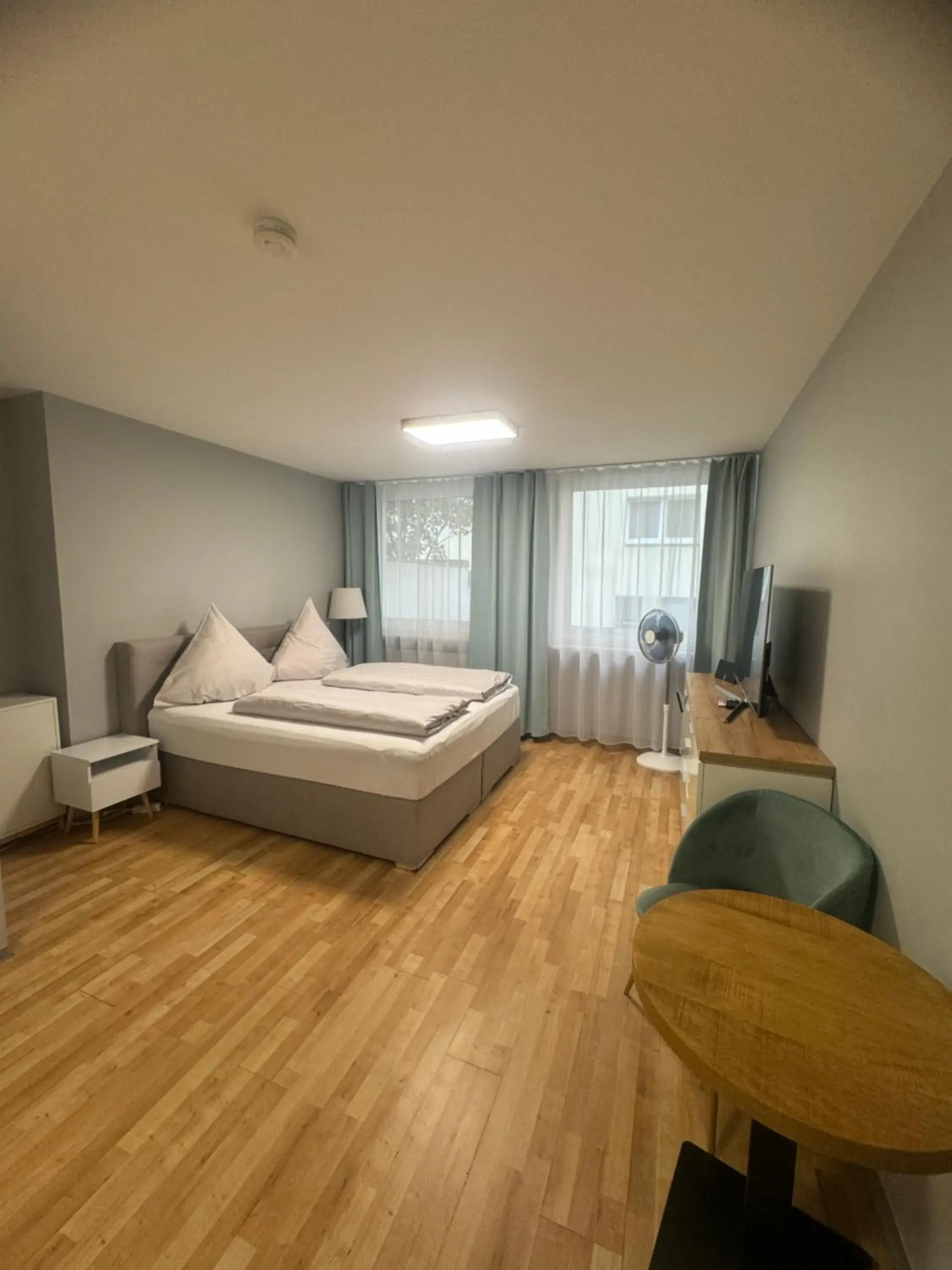 Studio Apartment with One Double Bed - single occupancy in City Appartement am Hauptbahnhof Studio Apartment with One Double Bed - single occupancy in City Appartement am Hauptbahnhof