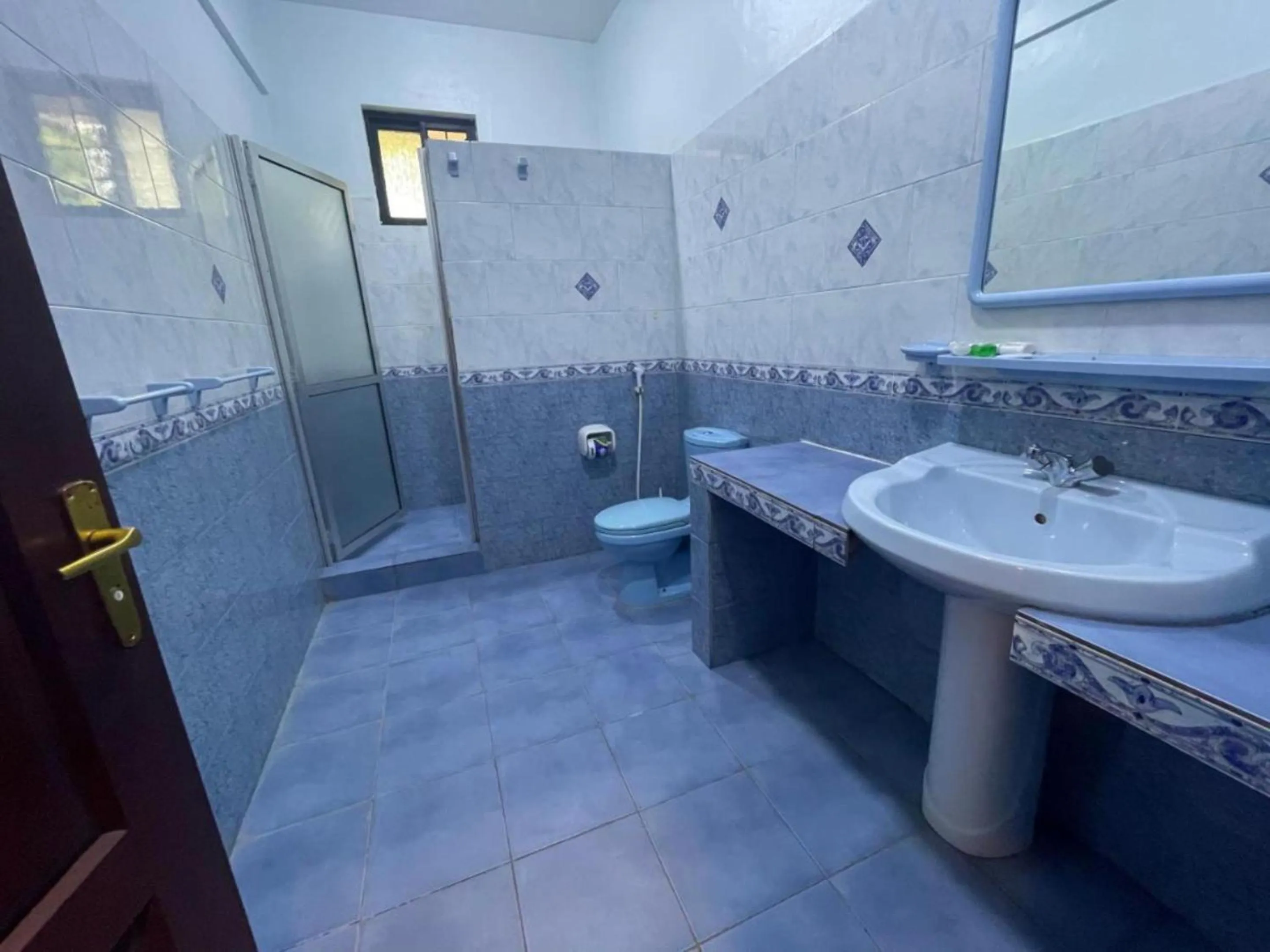 Shower in Olivia Guesthouse