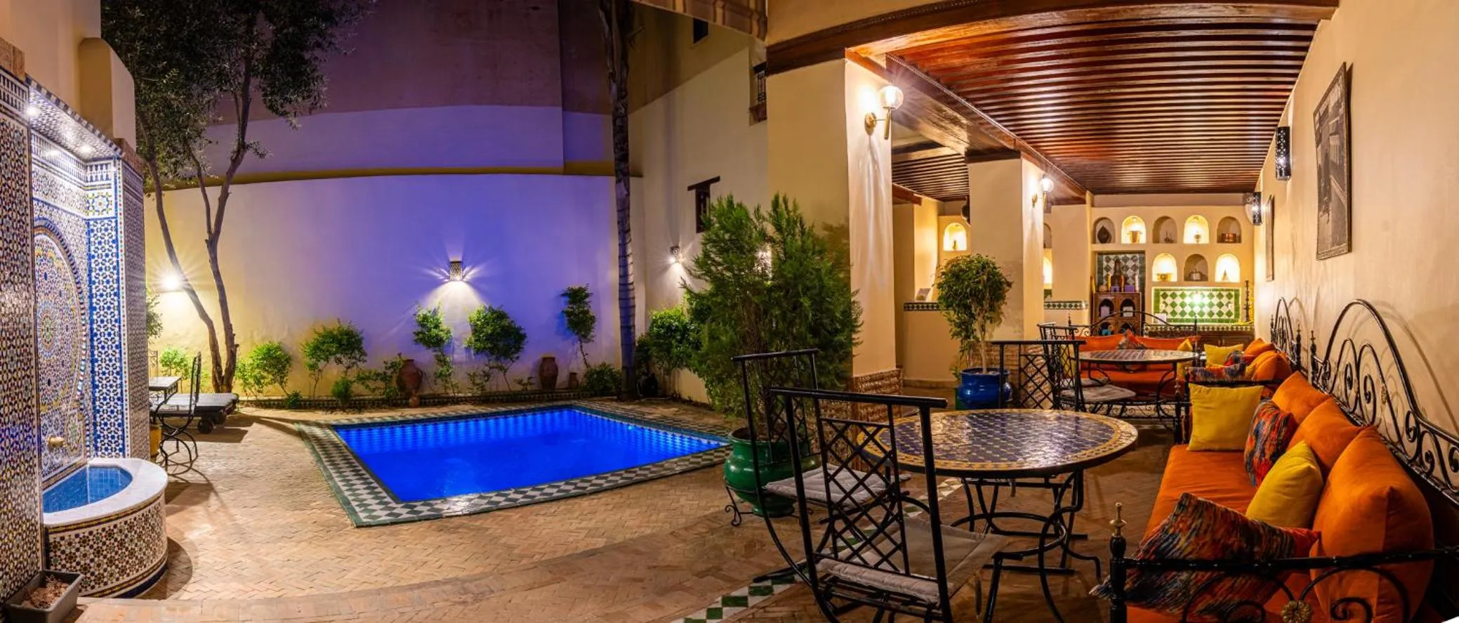 Restaurant/places to eat in Riad Dar Pierre