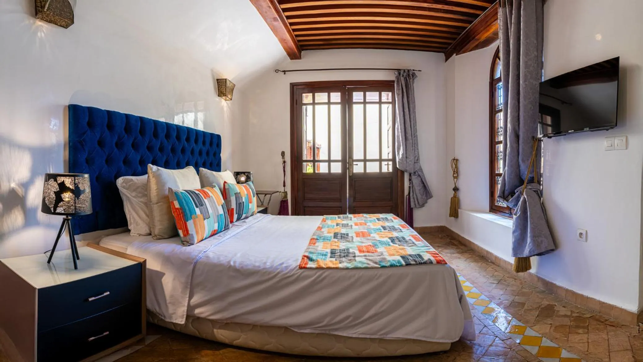 Bed in Riad Dar Pierre