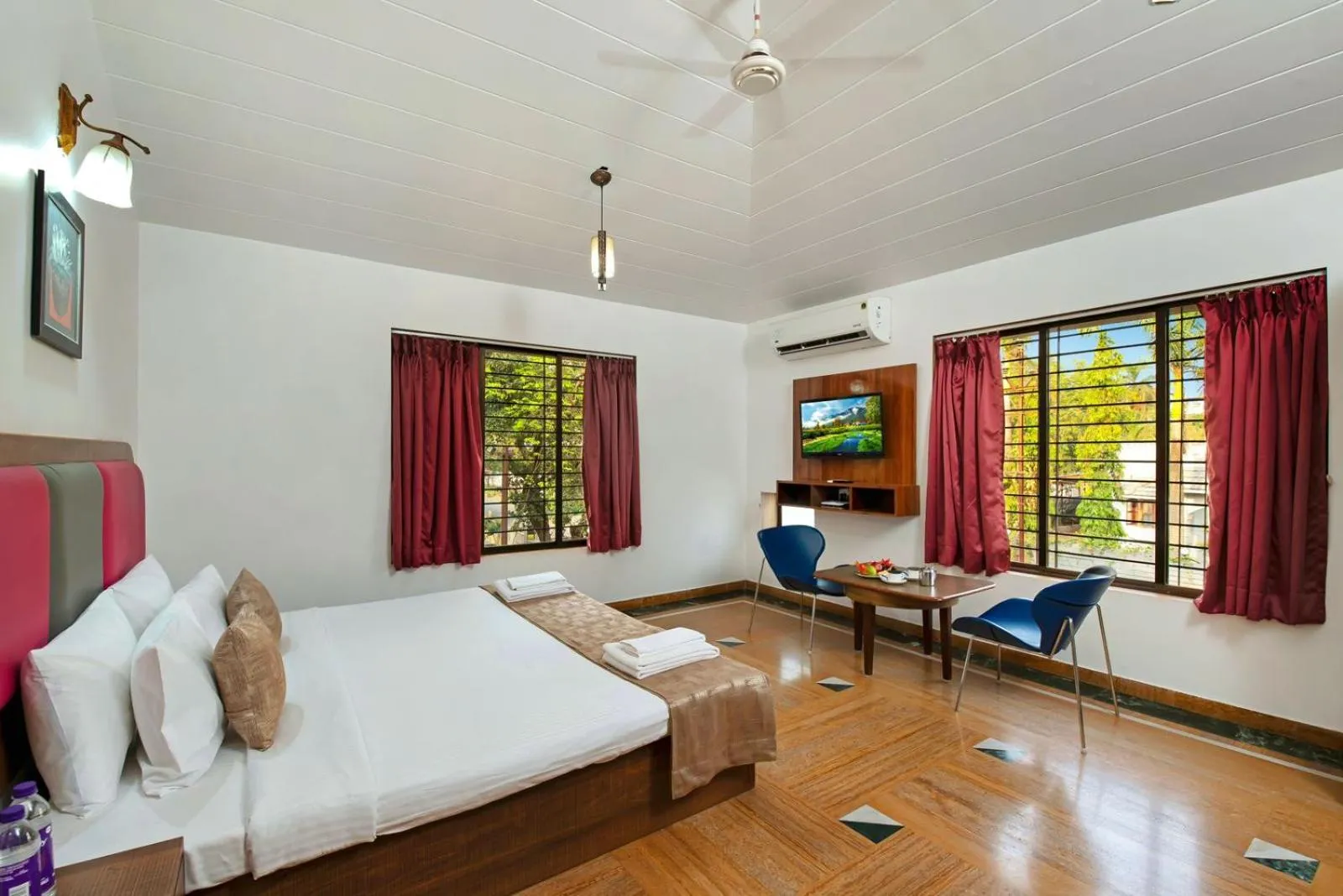 Bed in Hotel Sapphire