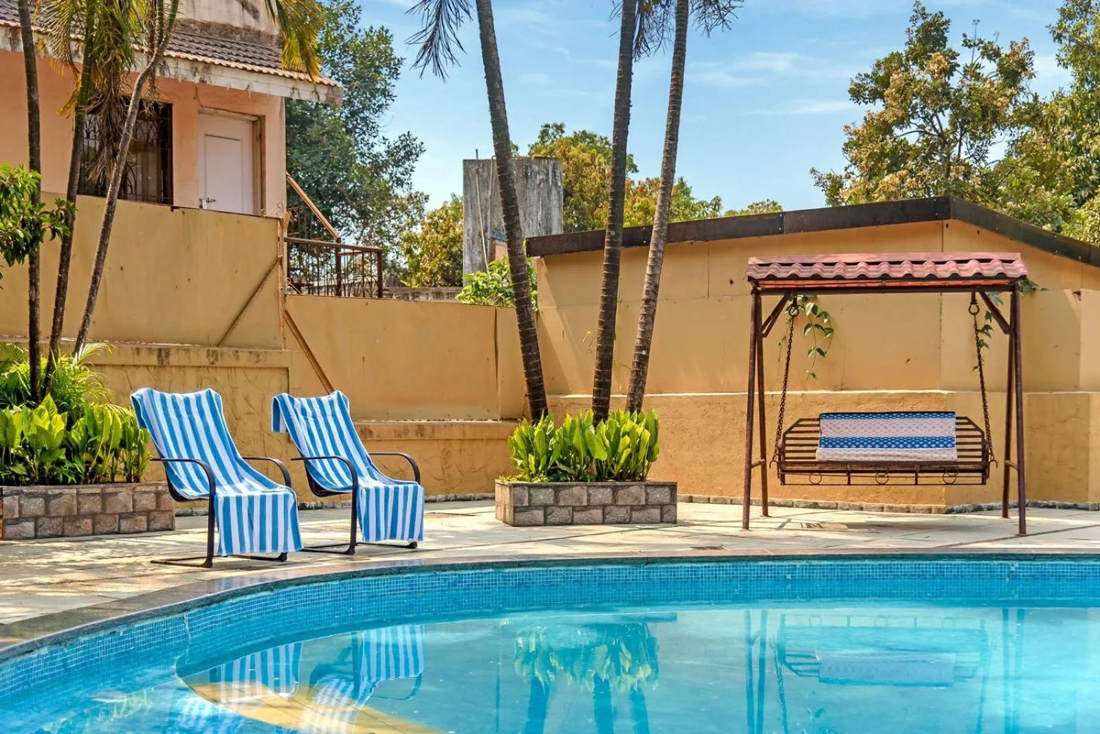 Swimming pool in Hotel Sapphire