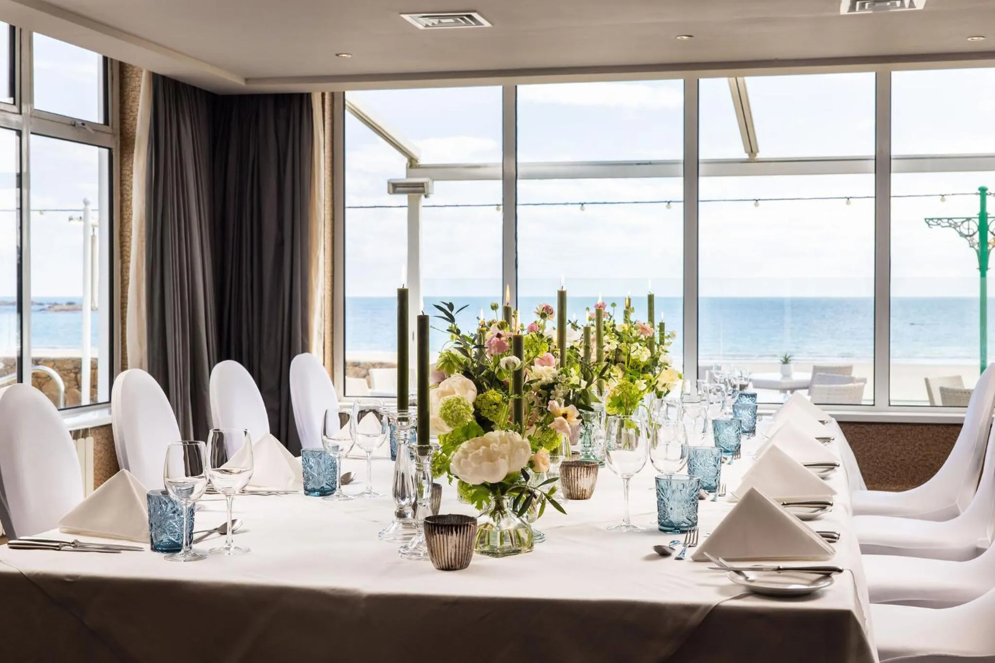 Banquet/Function facilities in L’Horizon Beach Hotel & Spa