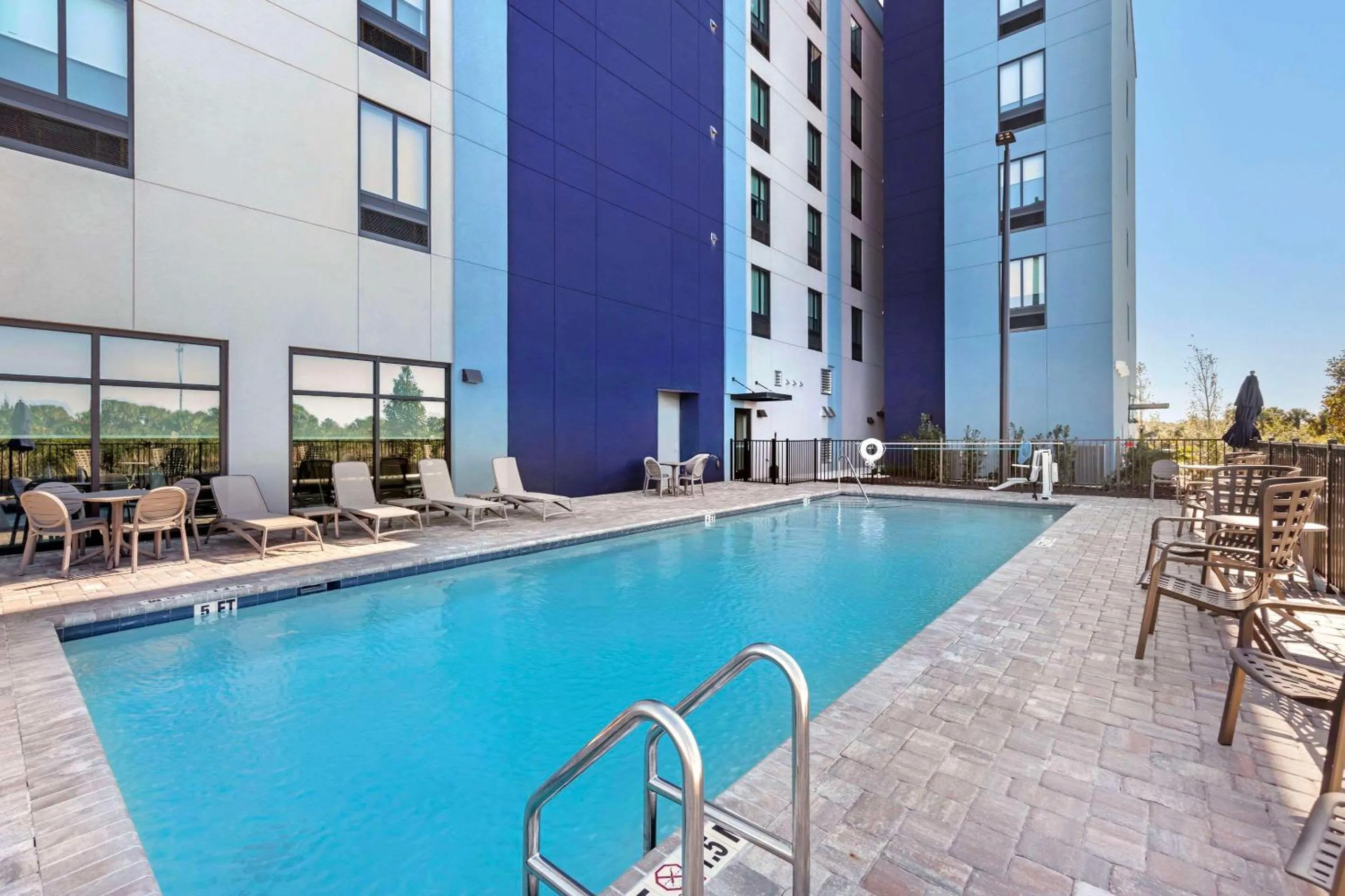 Swimming pool in Comfort Suites Titusville near Kennedy Space Center