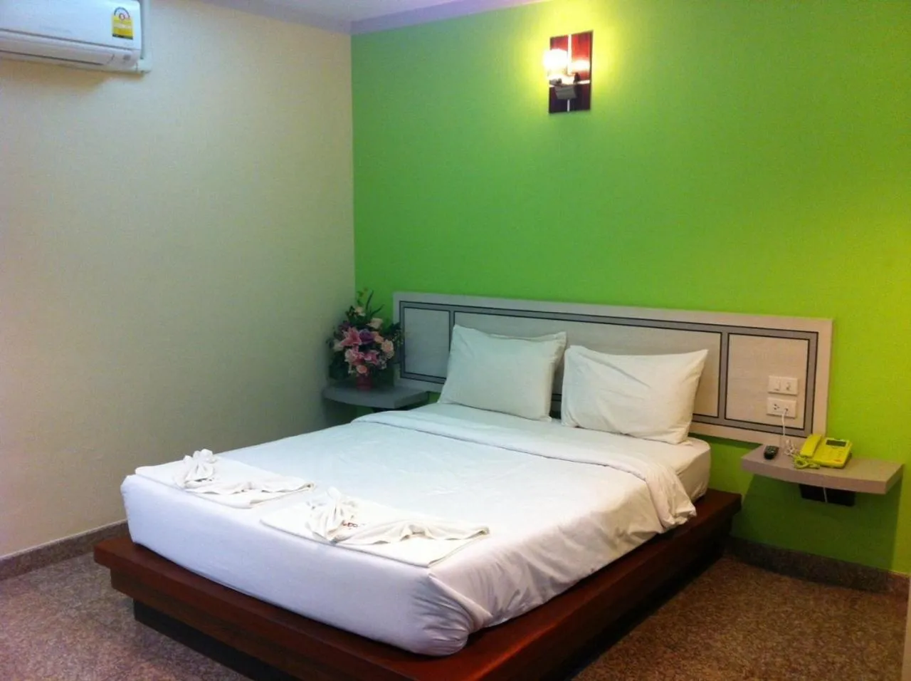 Bed in Smile Resort Thungsong