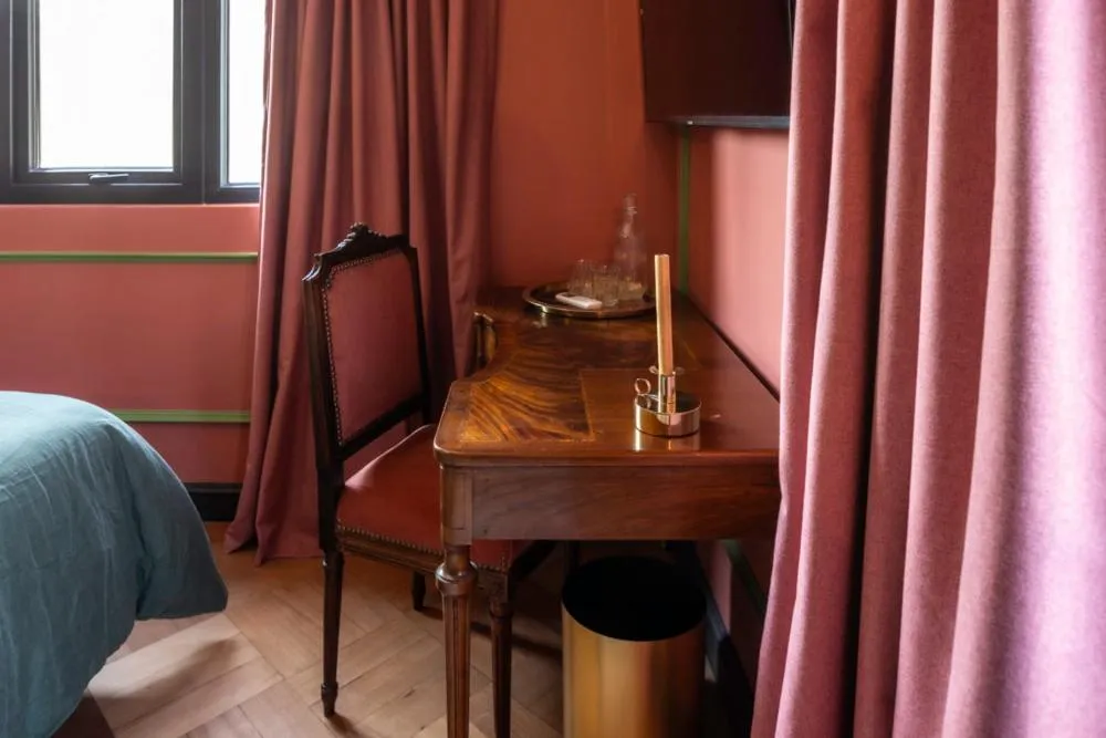 Photo of the whole room, Bed in Casa Cecilia Santiago