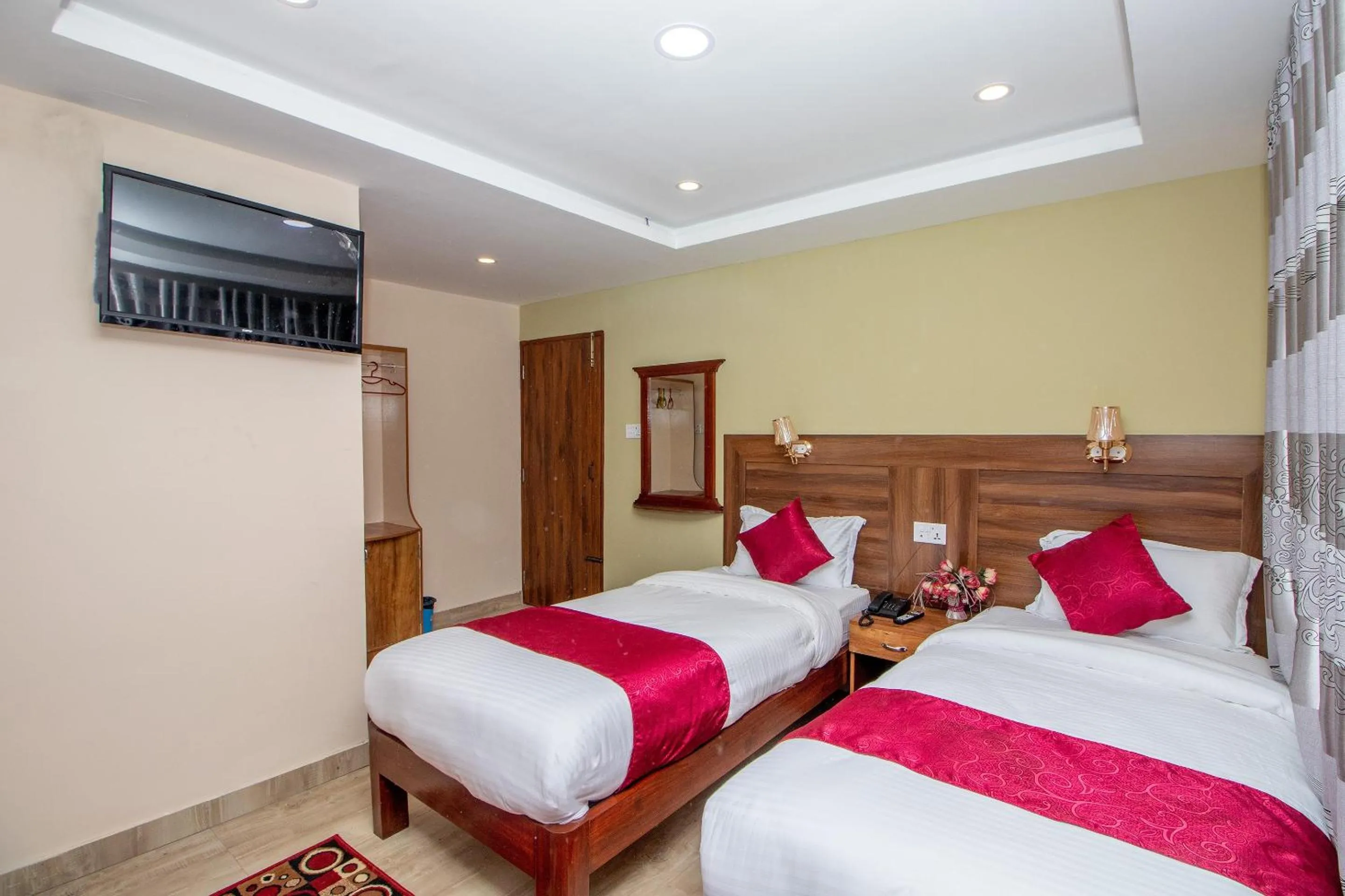 Bed in Hotel Royal Image