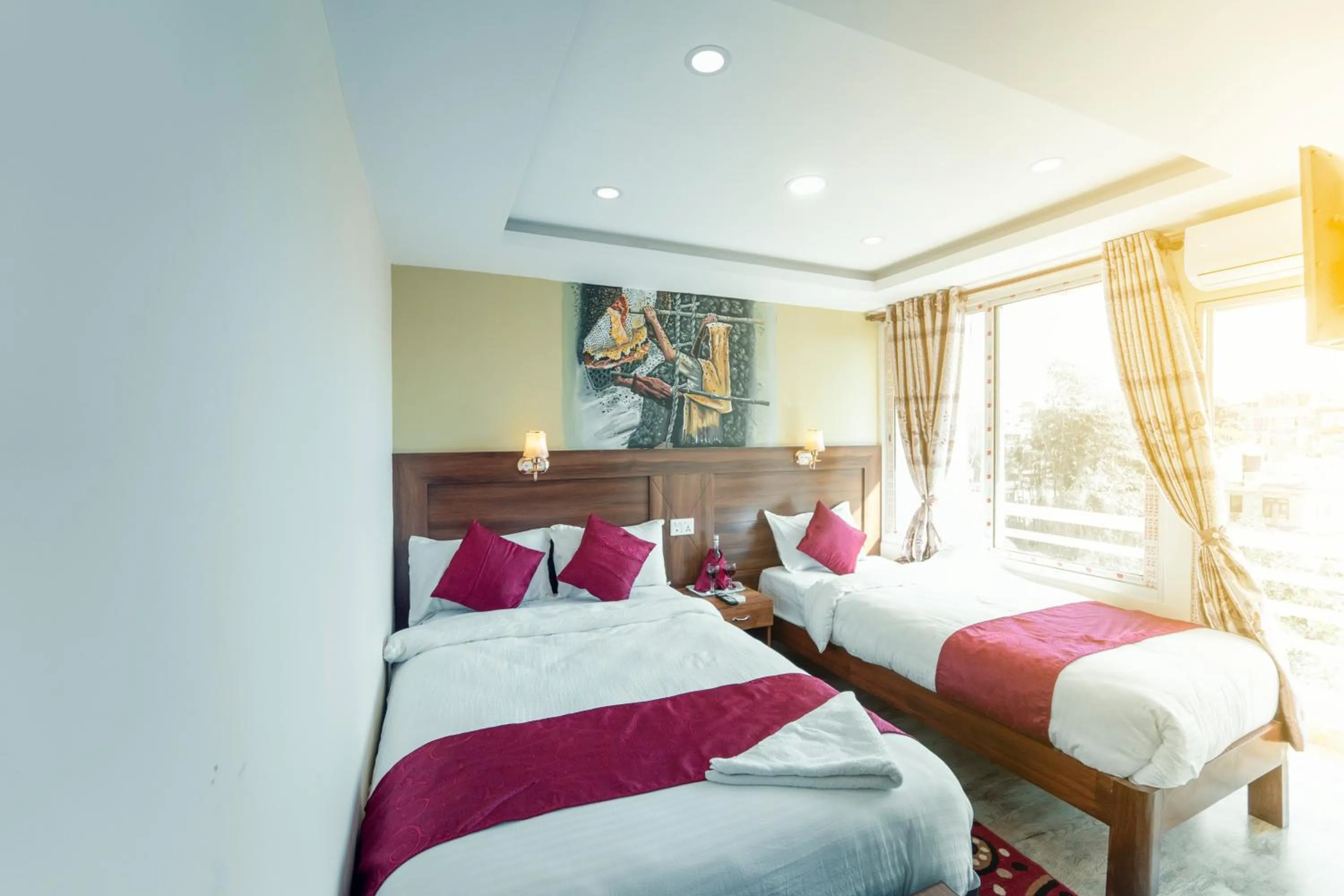 Bed in Hotel Royal Image