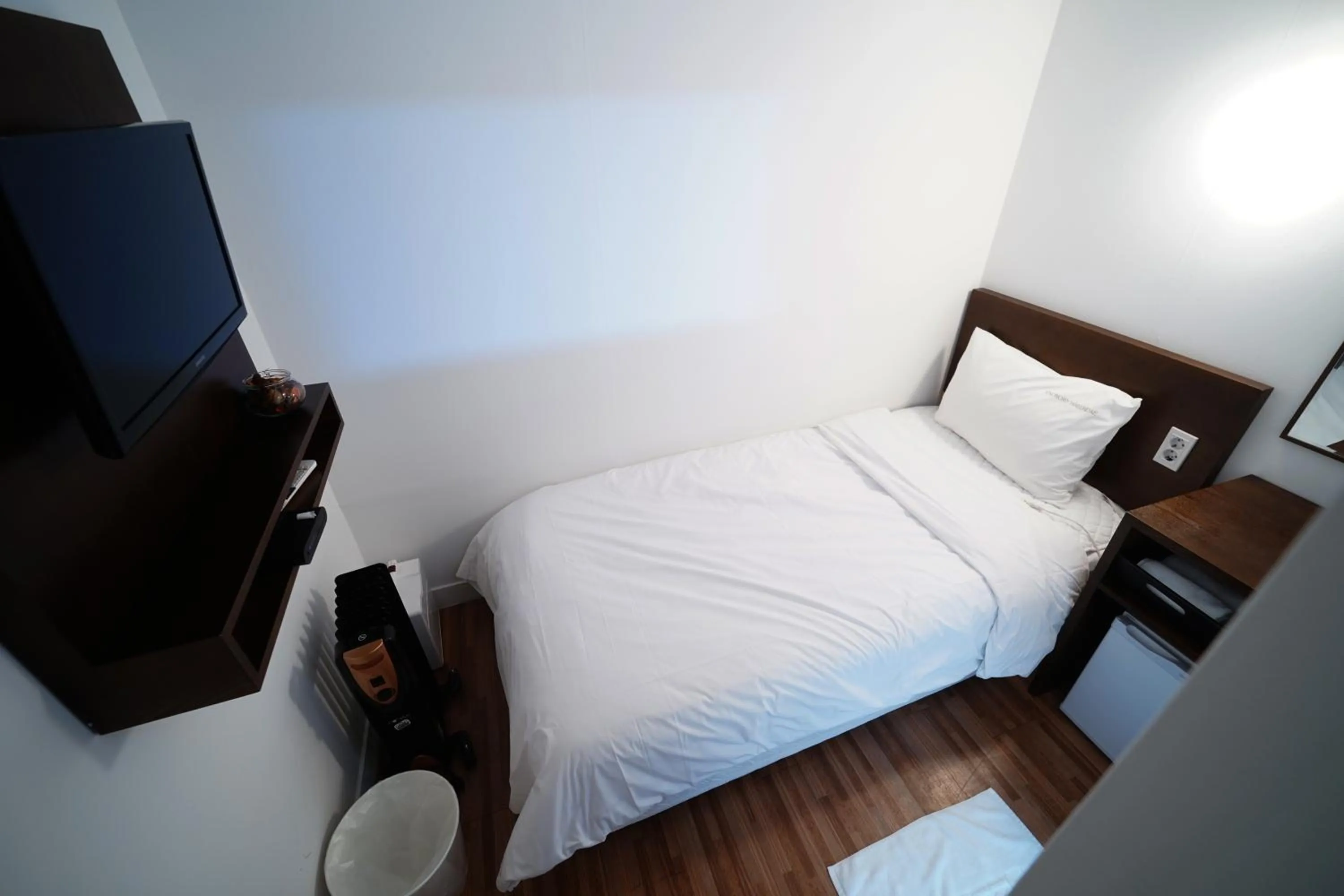 Bedroom, Bed in Ekonomy Haeundae Hostel